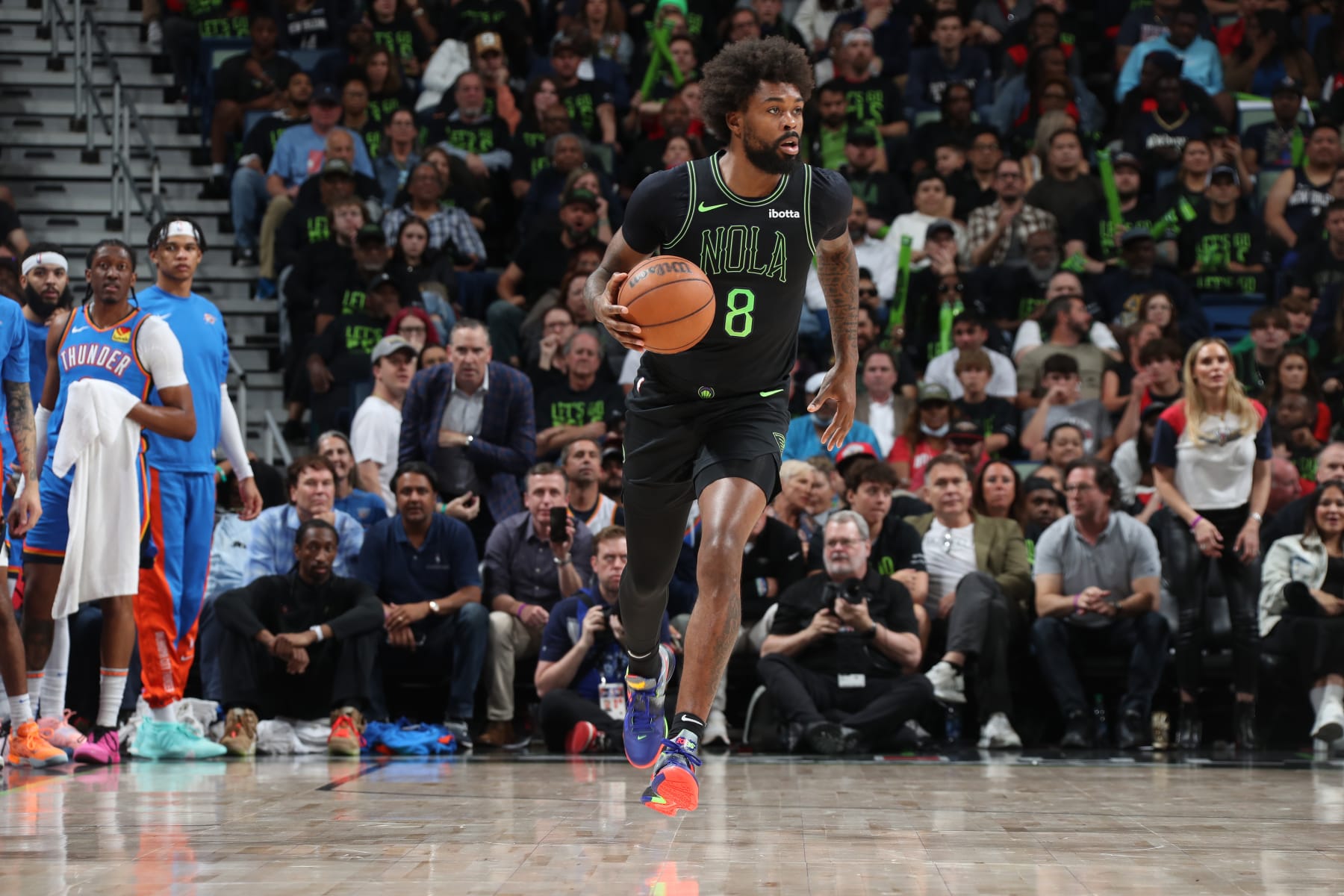 NEW ORLEANS, LA - APRIL 29:  Naji Marshall #8 of the New Orleans Pelicans handles the ball during the game against the Oklahoma City Thunder during Round 1 Game 4 of the 2024 NBA Playoffs on April 29, 2024 at the Smoothie King Center in New Orleans, Louisiana. NOTE TO USER: User expressly acknowledges and agrees that, by downloading and or using this Photograph, user is consenting to the terms and conditions of the Getty Images License Agreement. Mandatory Copyright Notice: Copyright 2024 NBAE (Photo by Layne Murdoch Jr./NBAE via Getty Images)