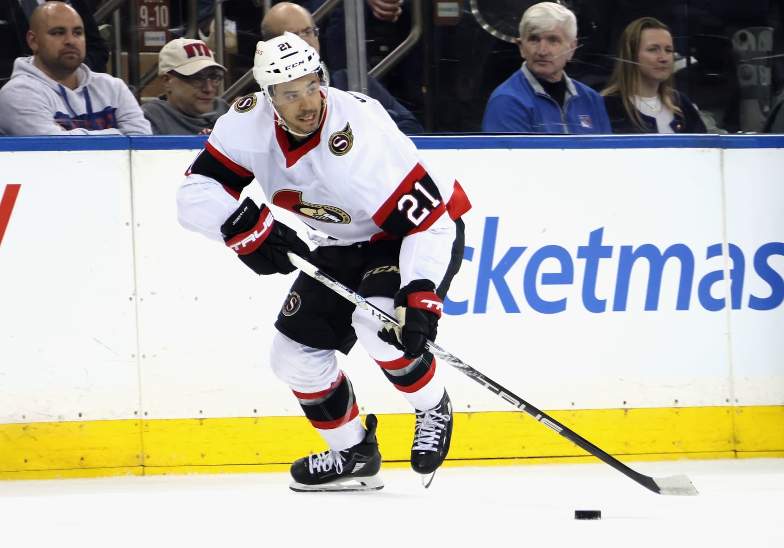 NEW YORK, NEW YORK - APRIL 15: Mathieu Joseph #21 of the Ottawa Senators skates against the New York Rangers at Madison Square Garden on April 15, 2024 in New York City.  The Rangers shut out the Senators 4-0. (Photo by Bruce Bennett/Getty Images)