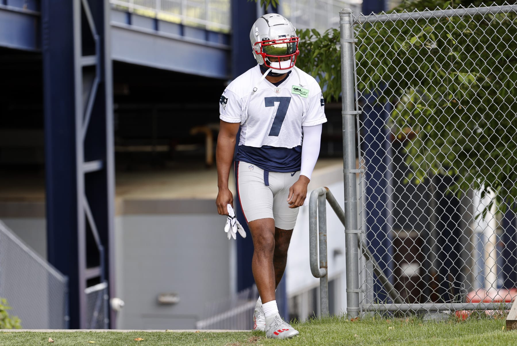 FOXBOROUGH, MA - JUNE 12: New England Patriots wide receiver JuJu Smith-Schuster (7) walks to the field during New England Patriots Minicamp on June 12, 2024, at The Patriots practice facility at Gillette Stadium in Foxborough, Massachusetts. (Photo by Fred Kfoury III/Icon Sportswire via Getty Images)