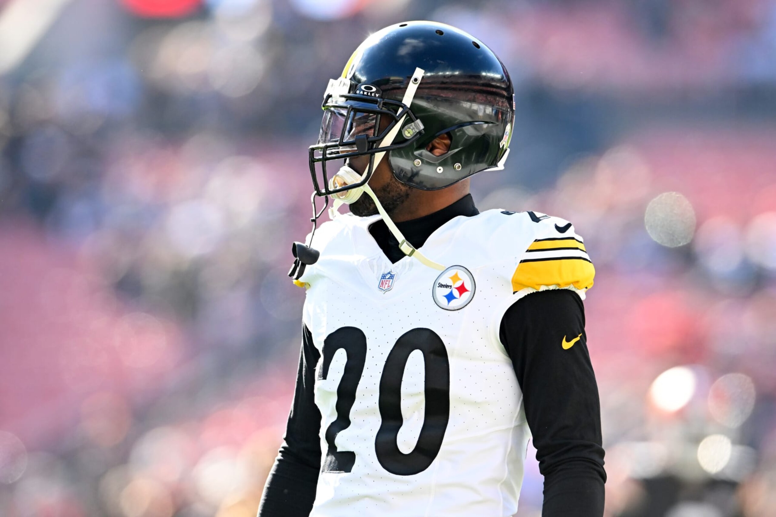 CLEVELAND, OHIO - NOVEMBER 19: Patrick Peterson #20 of the Pittsburgh Steelers warms up prior to a game against the Cleveland Browns at Cleveland Browns Stadium on November 19, 2023 in Cleveland, Ohio. (Photo by Nick Cammett/Diamond Images via Getty Images) CLEVELAND, OHIO - NOVEMBER 19: Patrick Peterson #20 of the Pittsburgh Steelers warms up prior to a game against the Cleveland Browns at Cleveland Browns Stadium on November 19, 2023 in Cleveland, Ohio. (Photo by Nick Cammett/Diamond Images via Getty Images)