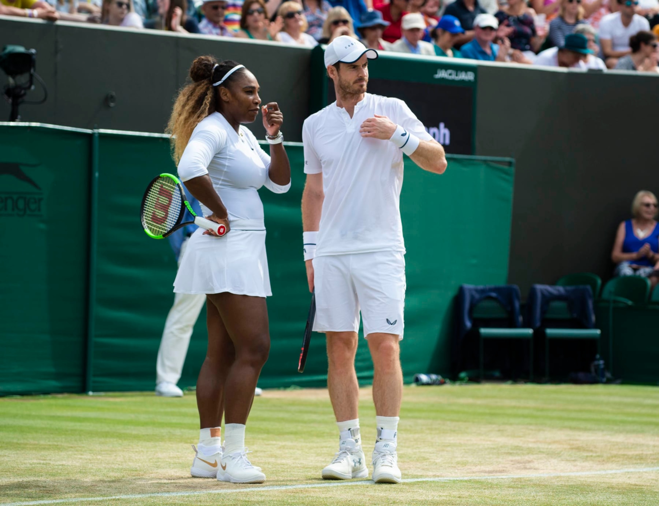 10/07/19 WIMBLEDON MIXED DOUBLES THIRD ROUND.ANDY MURRAY/SERENA WILLIAMS v BRUNO SOARES/NICOLE MELICHAR.WIMBLEDON - LONDON.Andy Murray and Serena Williams in action against Bruno Soares and Nicole Melichar   (Photo by Bill Murray/SNS Group via Getty Images)