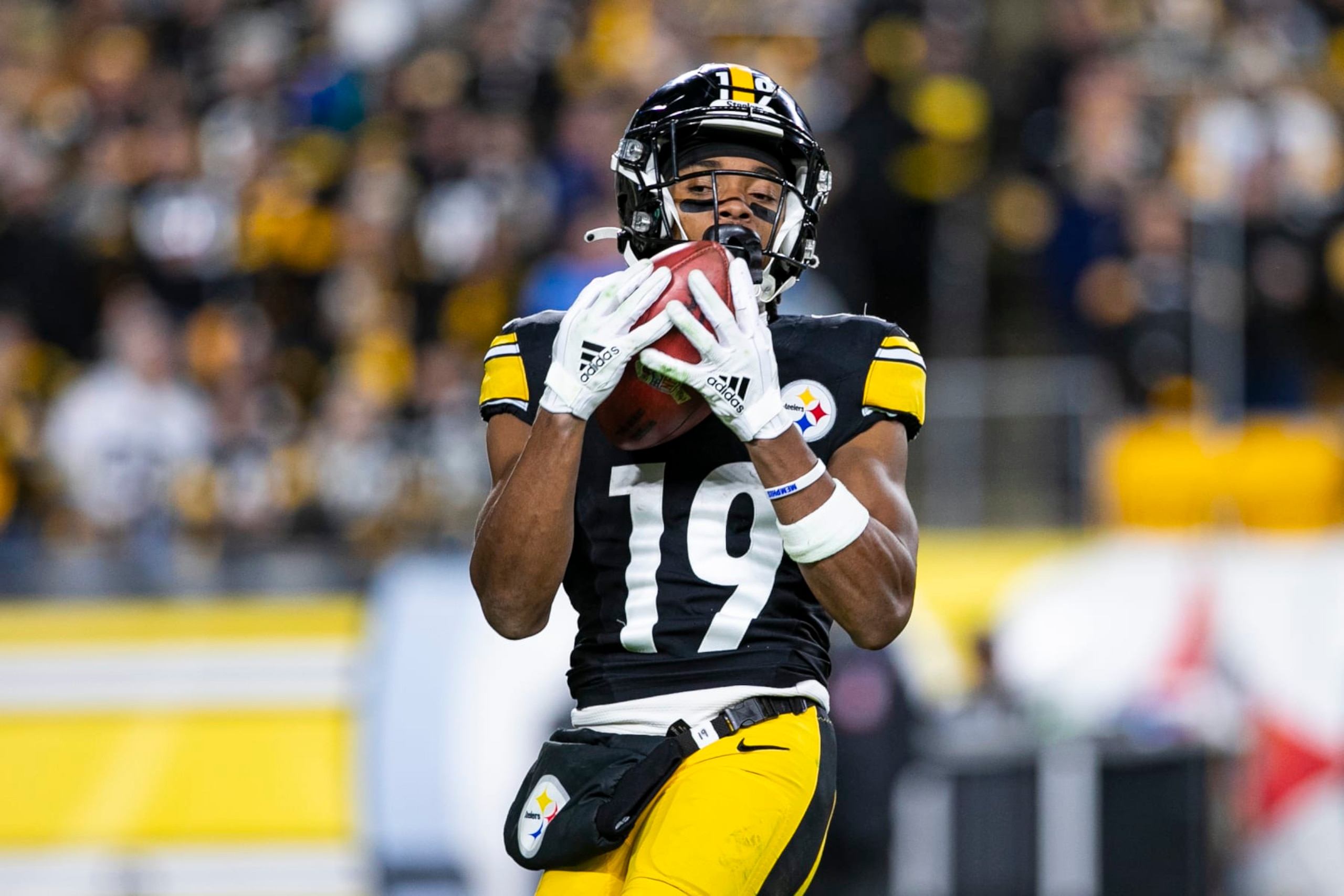Steelers WR Calvin Austin III
