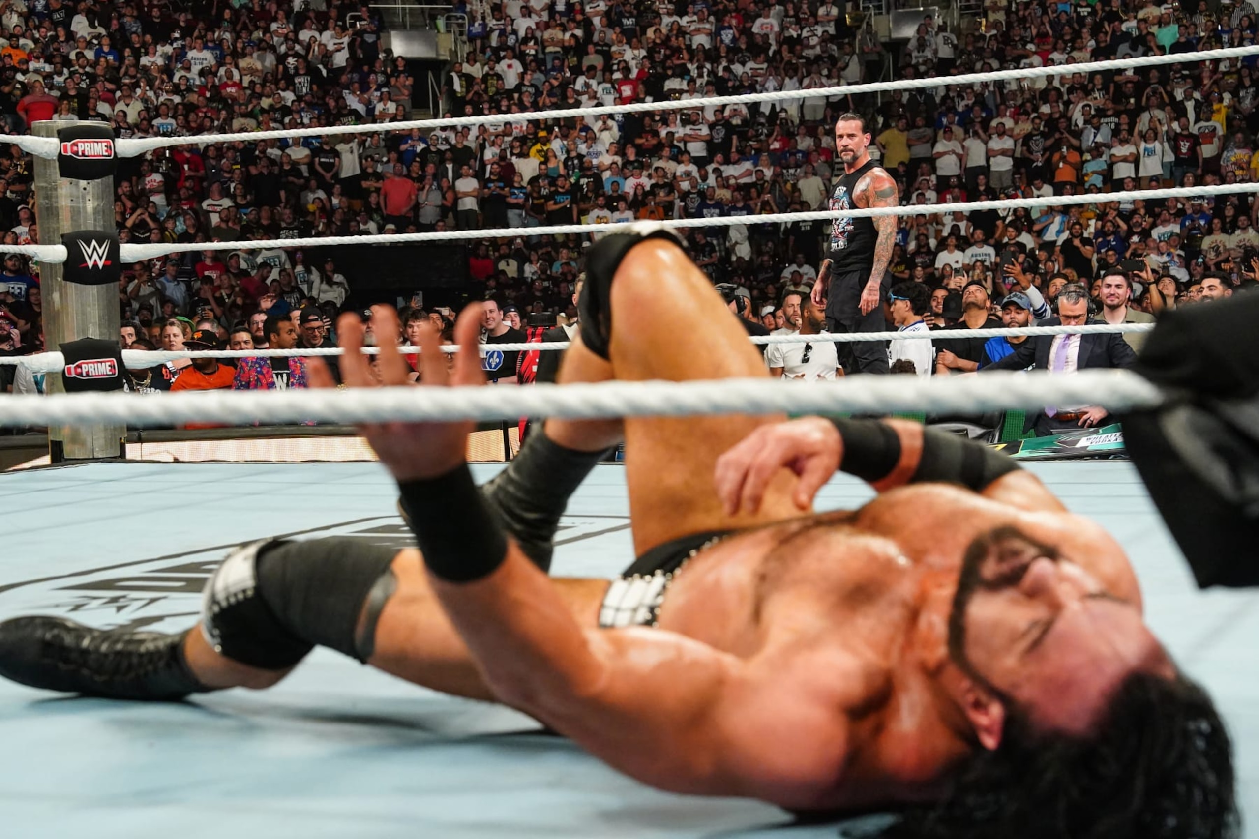 TORONTO, CANADA - JULY 6: CM Punk stairs down Drew McIntyre during Money in the Bank at Scotiabank Arena on July 6, 2024 in Toronto, Ontario. (Photo by WWE/Getty Images) TORONTO, CANADA - JULY 6: CM Punk stairs down Drew McIntyre during Money in the Bank at Scotiabank Arena on July 6, 2024 in Toronto, Ontario. (Photo by WWE/Getty Images)