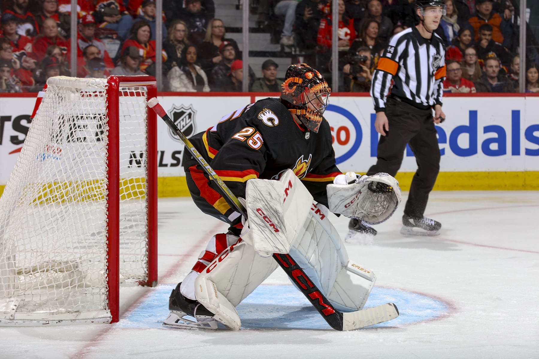 CALGARY, AB - APRIL 2: Jacob Markstrom #25 of the Calgary Flames in net against the Anaheim Ducks at Scotiabank Saddledome on April 2, 2024 in Calgary, Alberta, Canada. (Photo by Gerry Thomas/NHLI via Getty Images)