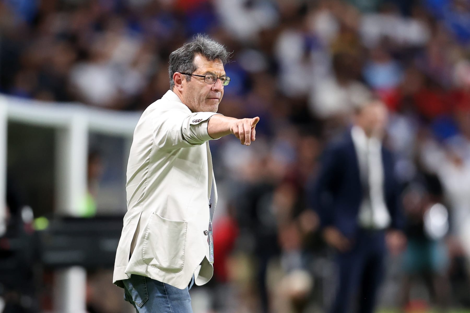 HOUSTON, TX - JULY 04: Head Coach Hugo Perez of El Salvador gestures during match between Panama and El Salvador as part of the 2023 CONCACAF Gold Cup at Shell Energy Stadium on July 4, 2023 in Houston, Texas. (Photo by Omar Vega/Getty Images)