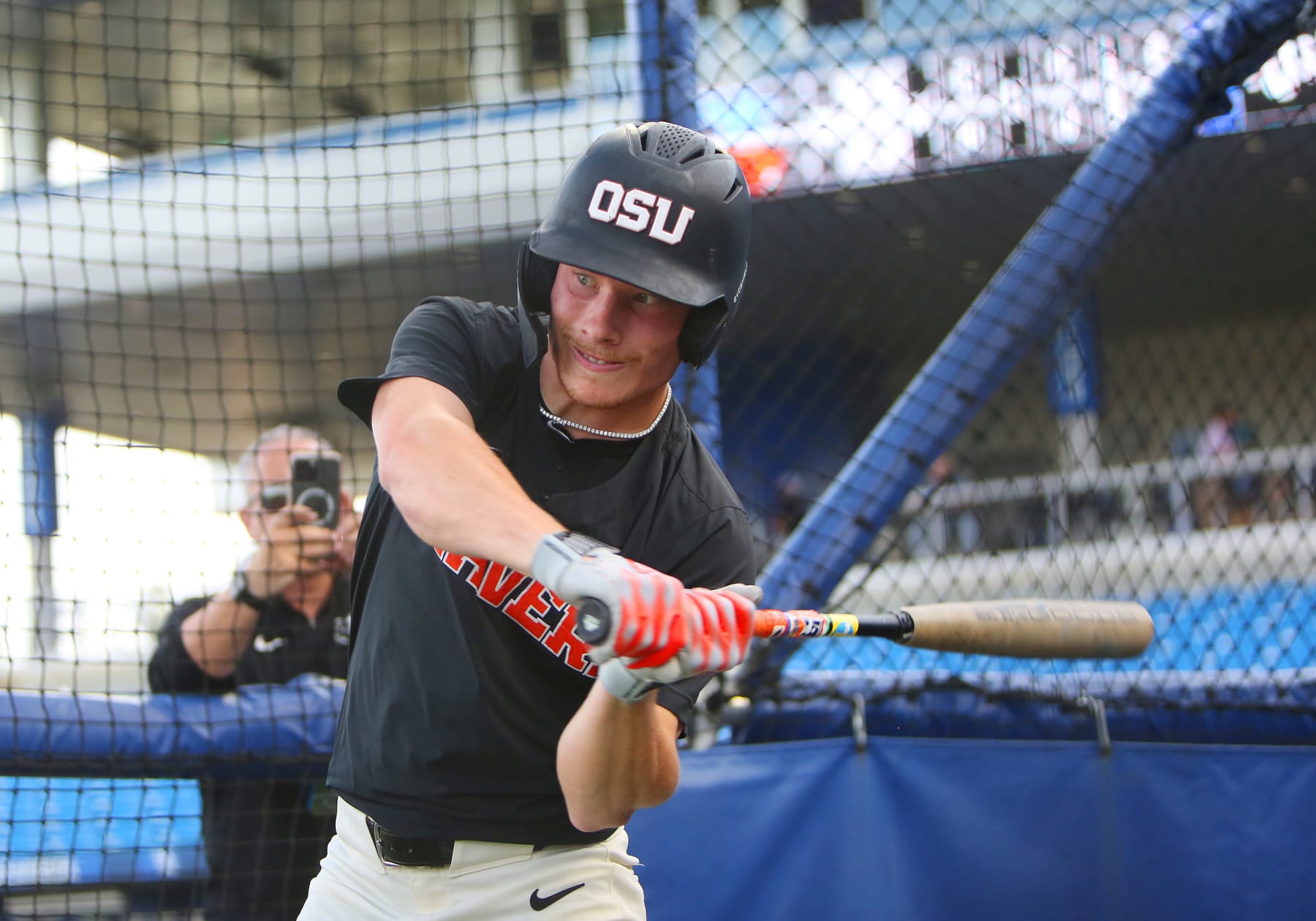 LEXINGTON, KY - JUNE 09: Oregon State infielder Travis Bazzana (37) takes batting practice before an NCAA super regional game between the Oregon State Beavers and the Kentucky Wildcats on June 9, 2024, at Kentucky Proud Park in Lexington, KY. (Photo by Jeff Moreland/Icon Sportswire via Getty Images)