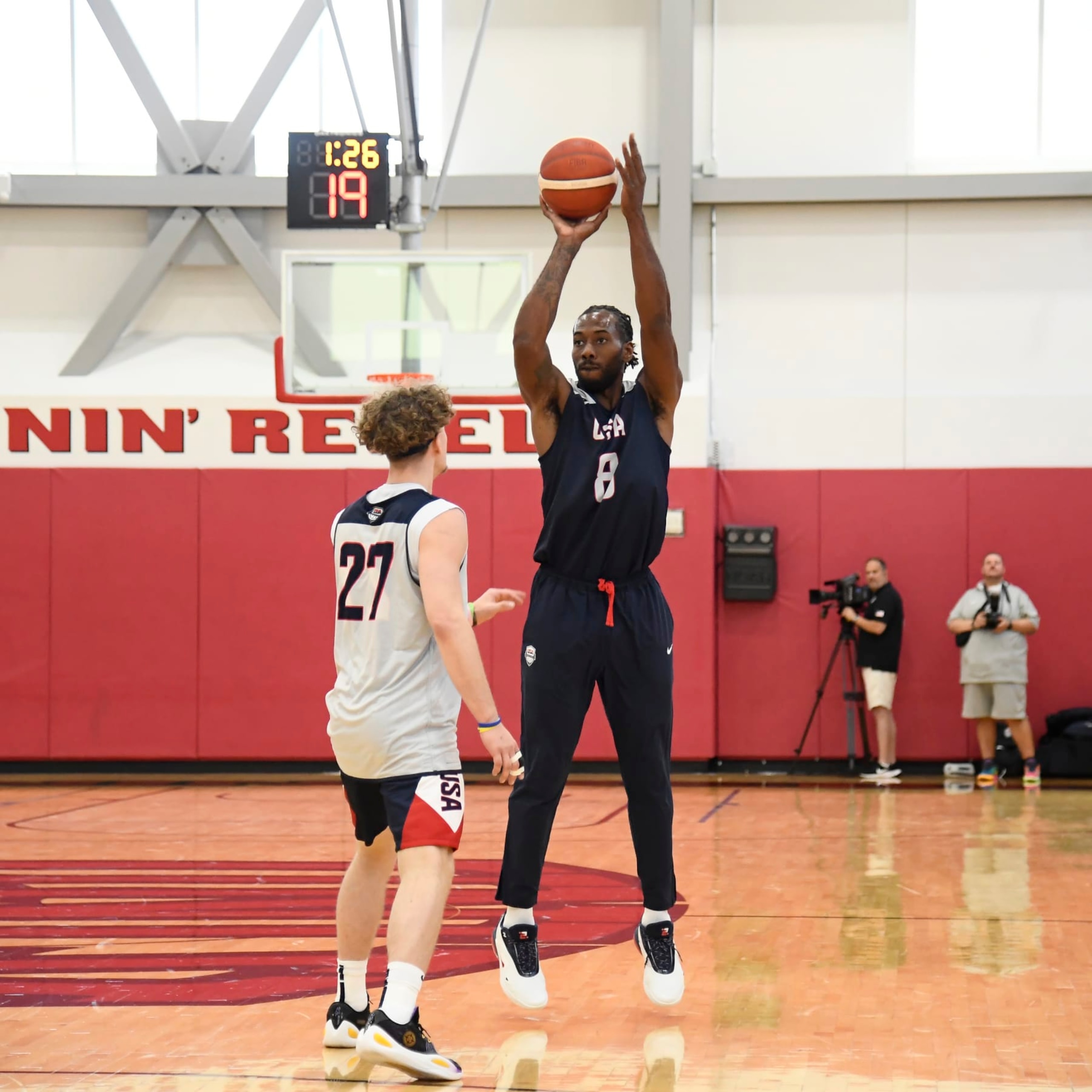 LAS VEGAS, NV - JULY 7: Kawhi Leonard #8 of the USA Basketball Men's Team shoots the ball during USAB Men's Training Camp in Las Vegas on July 7, 2024 in Las Vegas Nevada. NOTE TO USER: User expressly acknowledges and agrees that, by downloading and/or using this Photograph, user is consenting to the terms and conditions of the Getty Images License Agreement. Mandatory Copyright Notice: Copyright 2024 NBAE (Photo by Brian Babineau/NBAE via Getty Images)