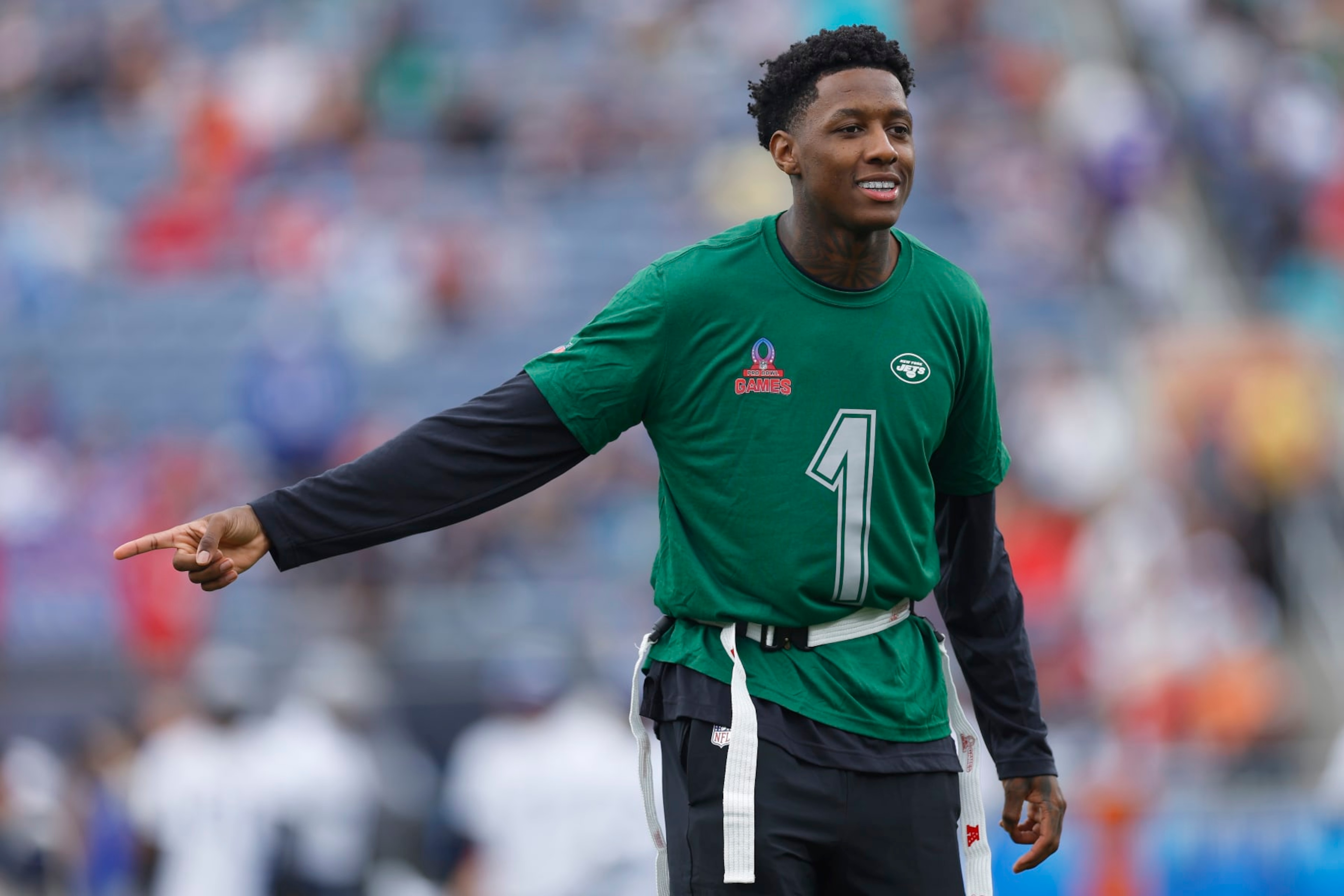 ORLANDO, FLORIDA - FEBRUARY 04: Sauce Gardner #1 of the New York Jets and AFC reacts during the first half of the 2024 NFL Pro Bowl Games at Camping World Stadium on February 04, 2024 in Orlando, Florida. (Photo by Mike Ehrmann/Getty Images) ORLANDO, FLORIDA - FEBRUARY 04: Sauce Gardner #1 of the New York Jets and AFC reacts during the first half of the 2024 NFL Pro Bowl Games at Camping World Stadium on February 04, 2024 in Orlando, Florida. (Photo by Mike Ehrmann/Getty Images)