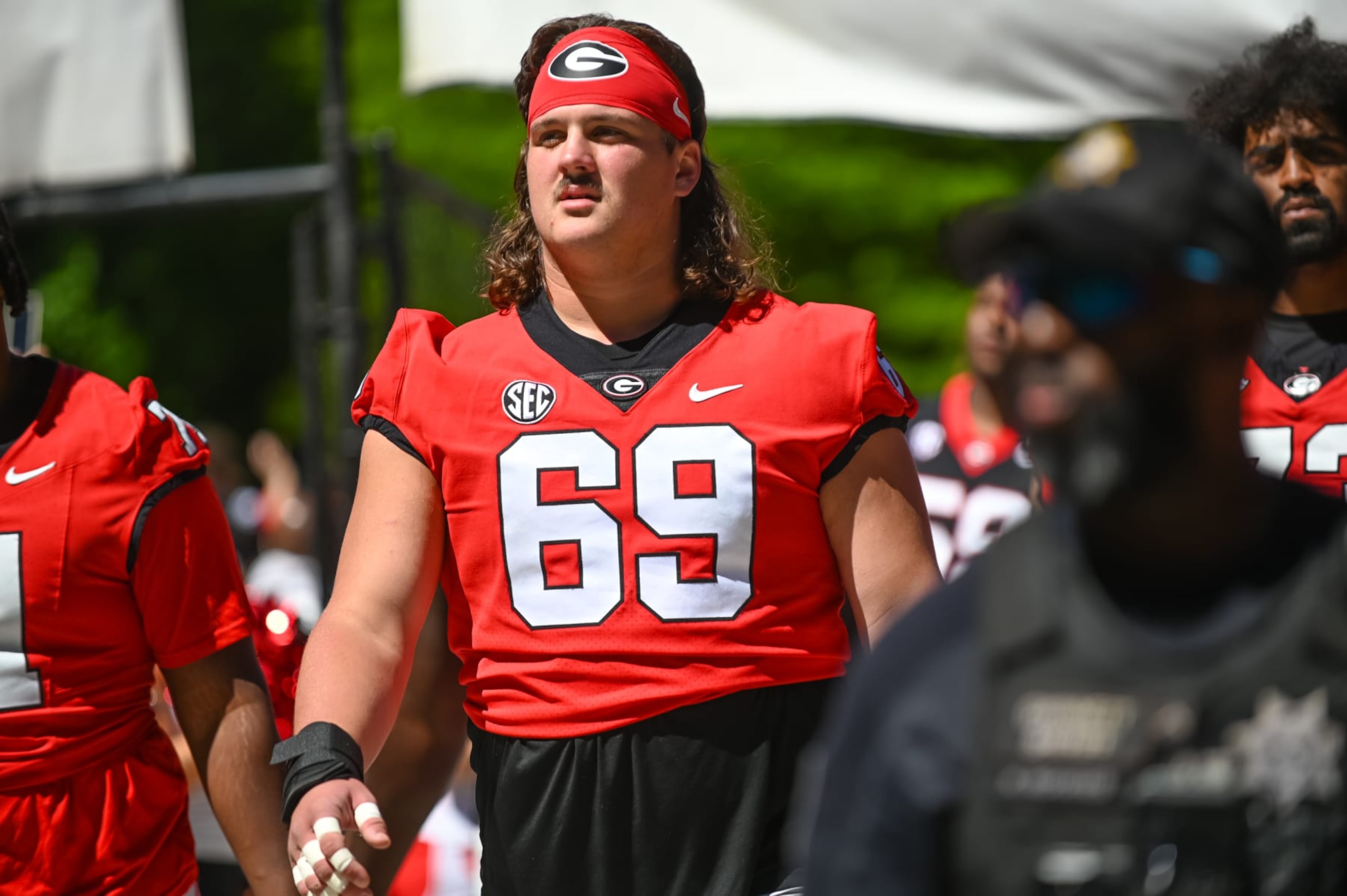 ATHENS, GA - APRIL 13: Georgia Bulldogs OL Tate Ratledge (69) during the Dawg Walk prior to the G-Day Red and Black Spring Game on April 13, 2024, at Sanford Stadium in Athens, GA. (Photo by John Adams/Icon Sportswire via Getty Images)