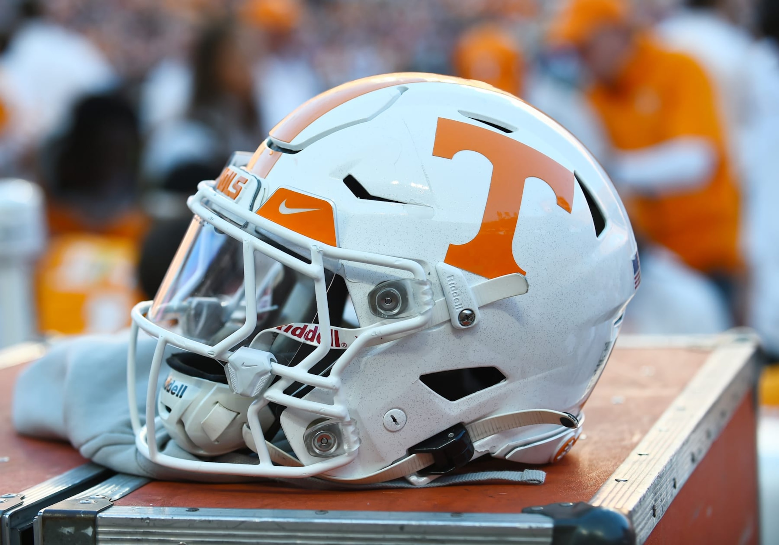KNOXVILLE, TN - NOVEMBER 18: A Tennessee Volunteers football helmet sits on the sideline prior to the college football game between the Georgia Bulldogs and the Tennessee Volunteers on November 18, 2023, at Neyland Stadium in Knoxville, TN. (Photo by Jeffrey Vest/Icon Sportswire via Getty Images) KNOXVILLE, TN - NOVEMBER 18: A Tennessee Volunteers football helmet sits on the sideline prior to the college football game between the Georgia Bulldogs and the Tennessee Volunteers on November 18, 2023, at Neyland Stadium in Knoxville, TN. (Photo by Jeffrey Vest/Icon Sportswire via Getty Images)