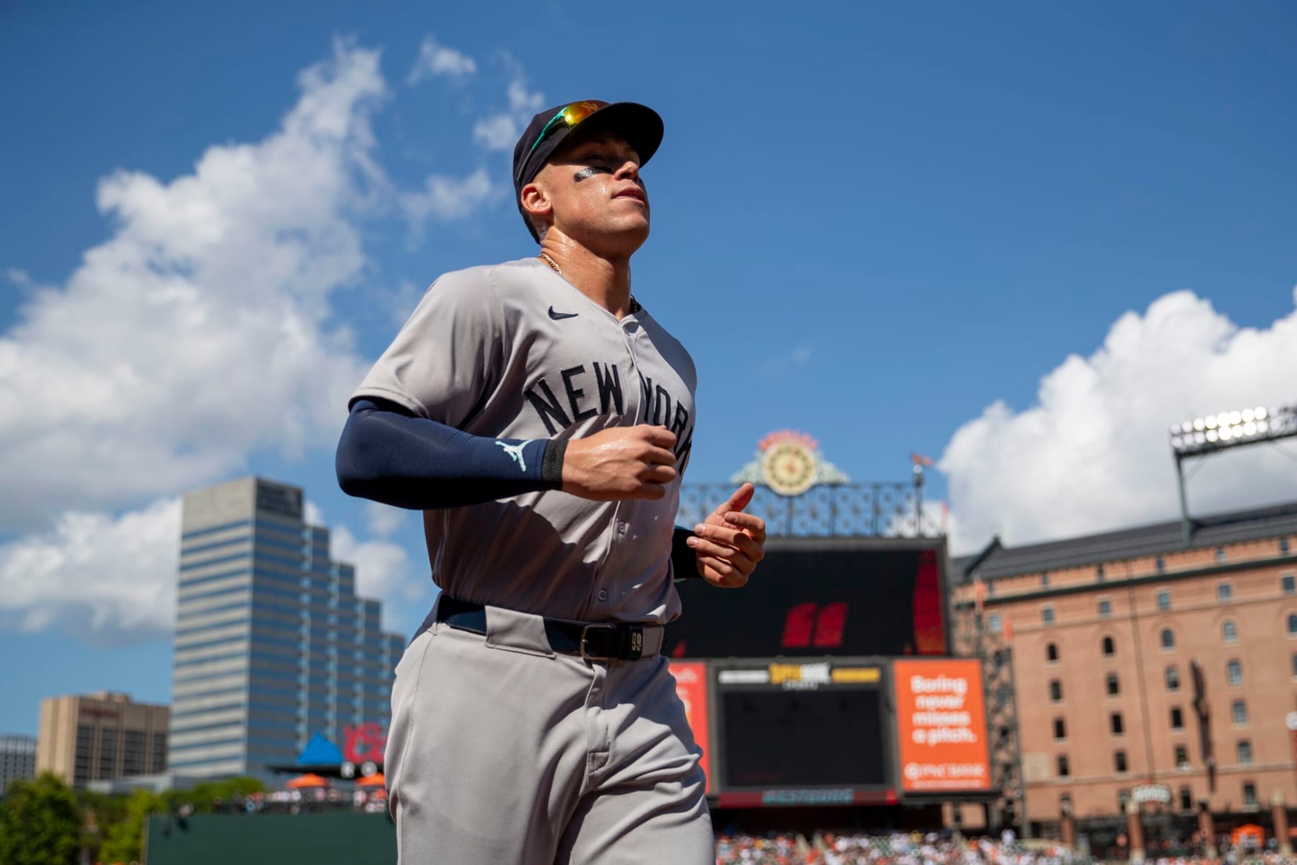 BALTIMORE, MD - JULY 13: New York Yankees outfielder Aaron Judge (99) jogs off the field during the New York Yankees versus Baltimore Orioles MLB game at Oriole Park at Camden Yards on July 13, 2024, in Baltimore, MD. (Photo by Charles Brock/Icon Sportswire via Getty Images)