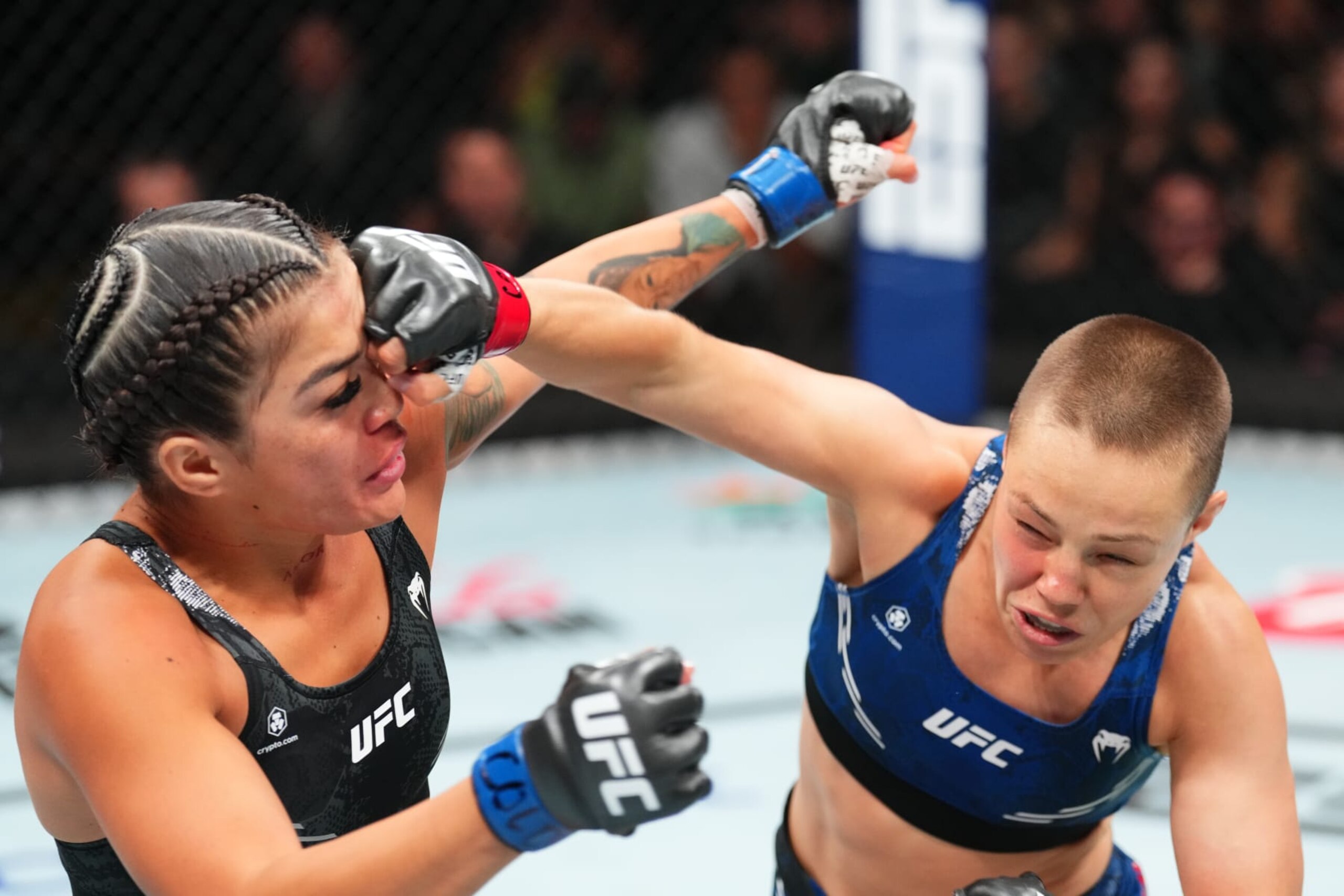 Rose Namajunas punches Tracy Cortez Rose Namajunas punches Tracy Cortez