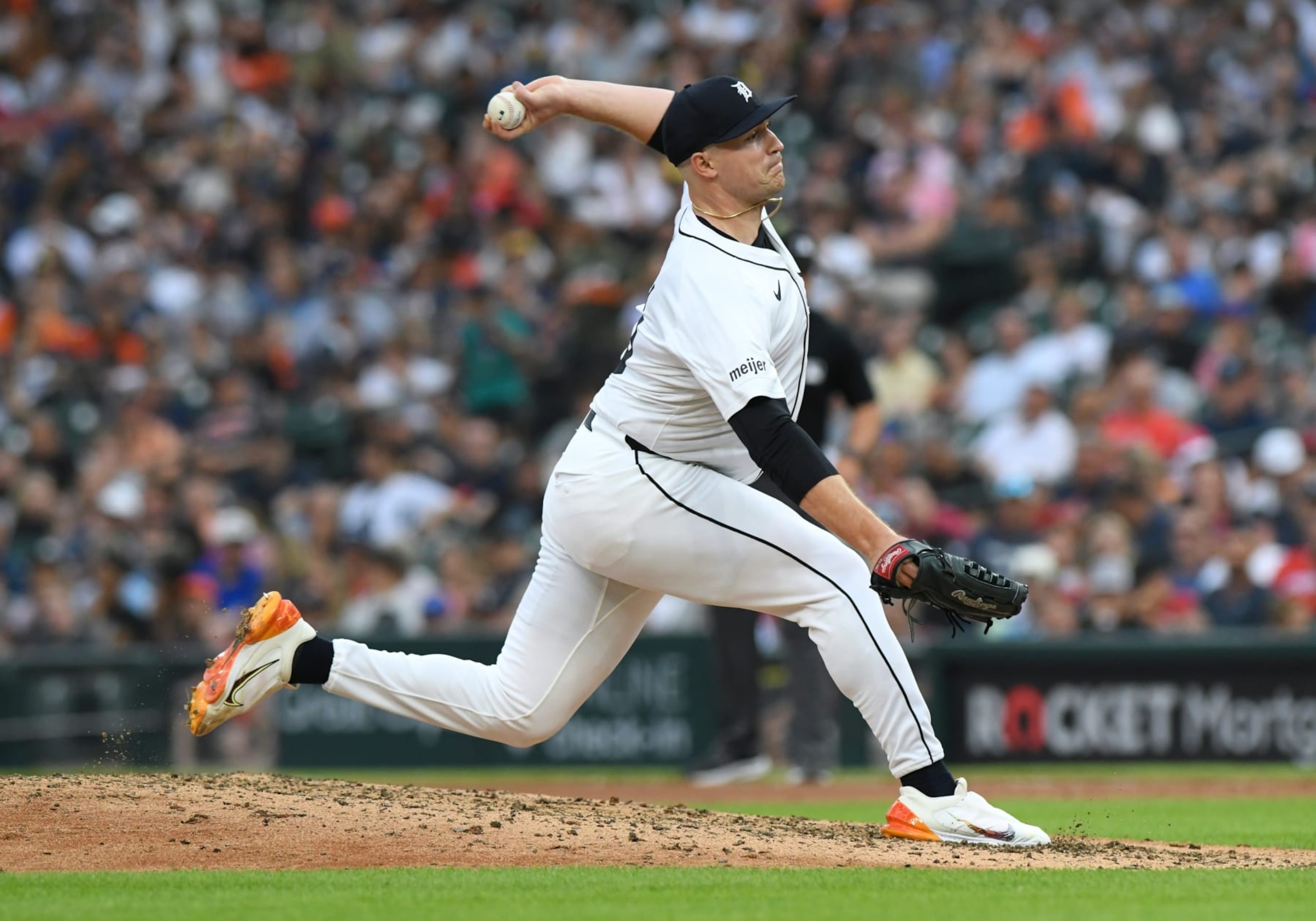 DETROIT, MICHIGAN - JUNE 25:  Tarik Skubal #29 of the Detroit Tigers pitches during the game against the Philadelphia Phillies at Comerica Park on June 25, 2024 in Detroit, Michigan. The Tigers defeated the Phillies 4-1.  (Photo by Mark Cunningham/MLB Photos via Getty Images)