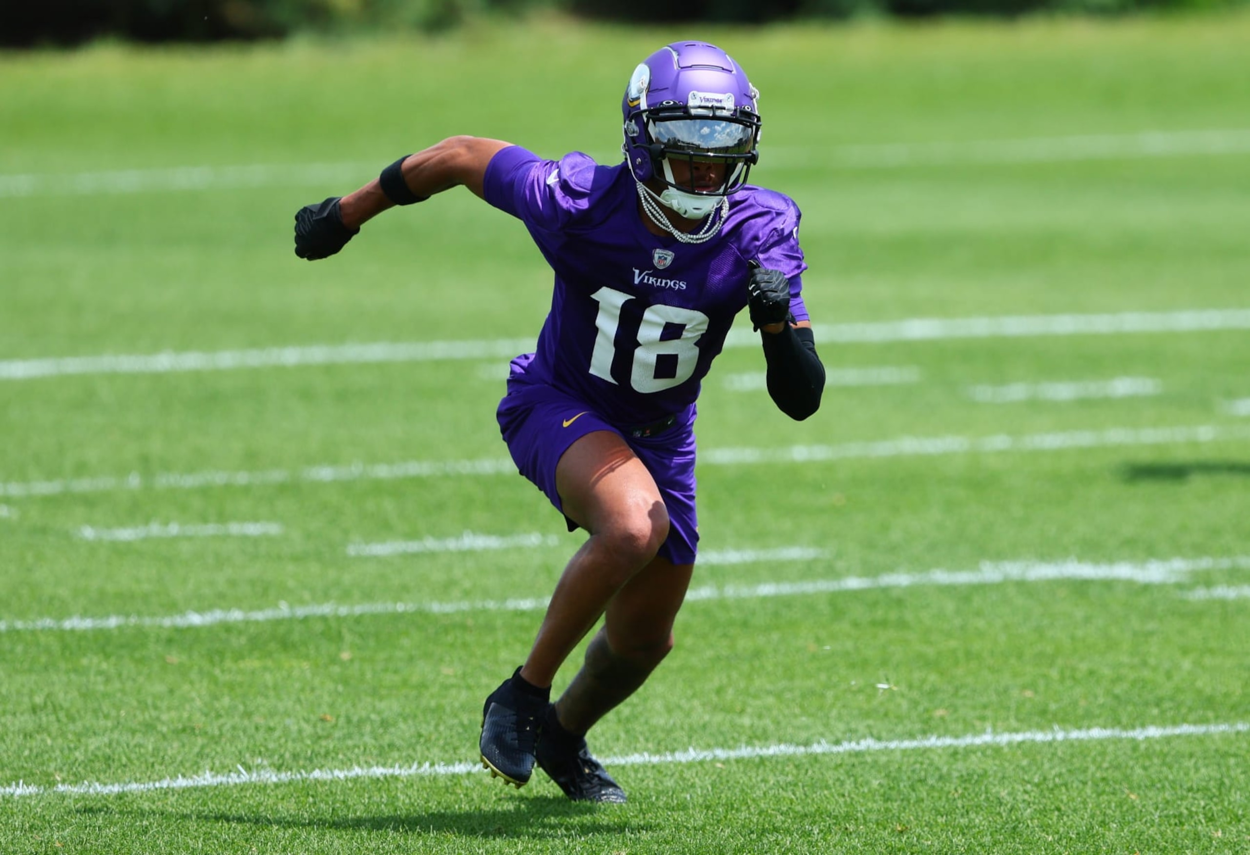 EAGAN, MINNESOTA - JUNE 04: Justin Jefferson #18 of the Minnesota Vikings practices during Minnesota Vikings mandatory minicamp at Twin Cities Orthopedics Performance Center on June 04, 2024 in Eagan, Minnesota.(Photo by Adam Bettcher/Getty Images) EAGAN, MINNESOTA - JUNE 04: Justin Jefferson #18 of the Minnesota Vikings practices during Minnesota Vikings mandatory minicamp at Twin Cities Orthopedics Performance Center on June 04, 2024 in Eagan, Minnesota.(Photo by Adam Bettcher/Getty Images)