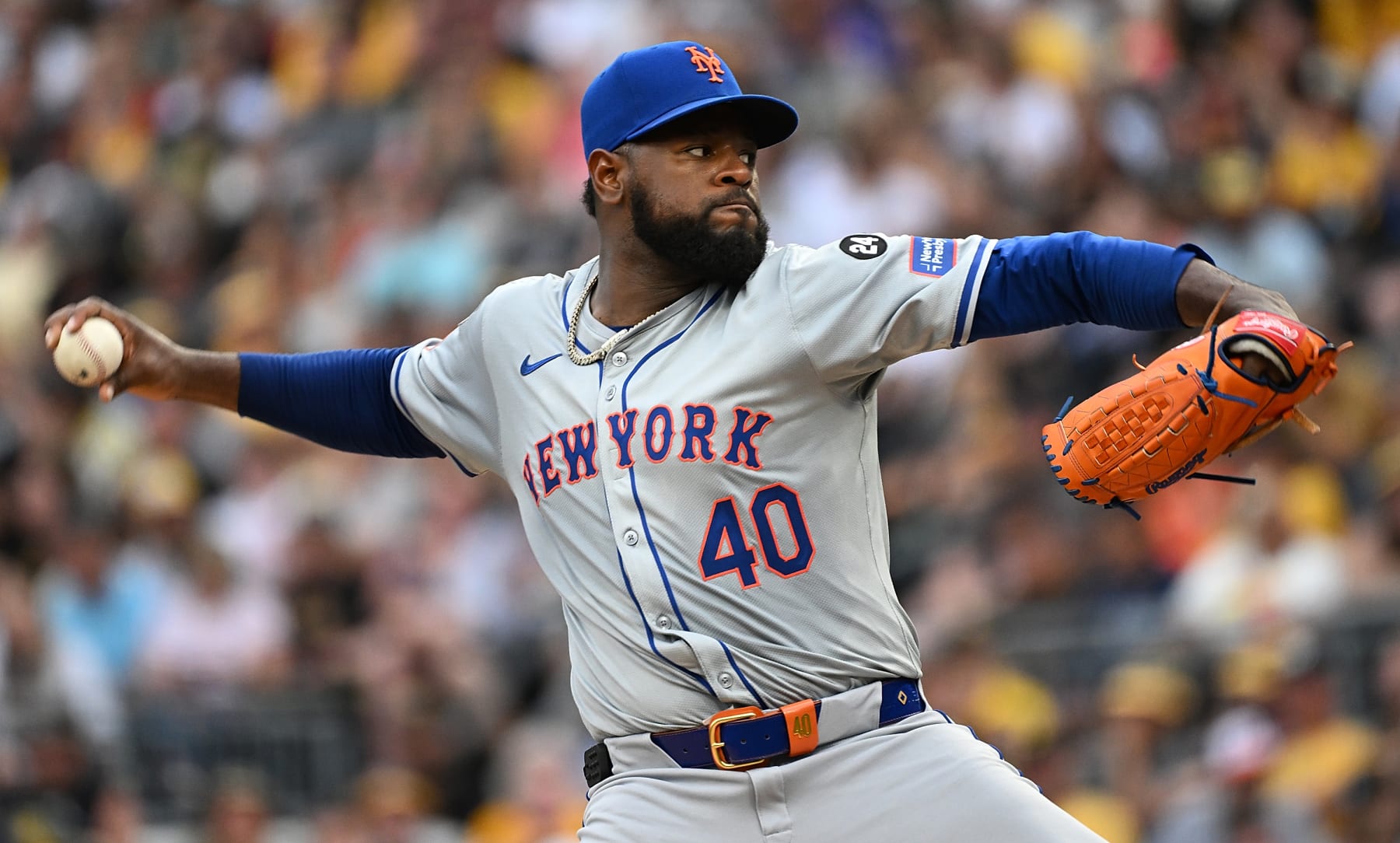 PITTSBURGH, PENNSYLVANIA - JULY 5: Luis Severino #40 of the New York Mets delivers a pitch in the first inning during the game against the Pittsburgh Pirates at PNC Park on July 5, 2024 in Pittsburgh, Pennsylvania. (Photo by Justin Berl/Getty Images)