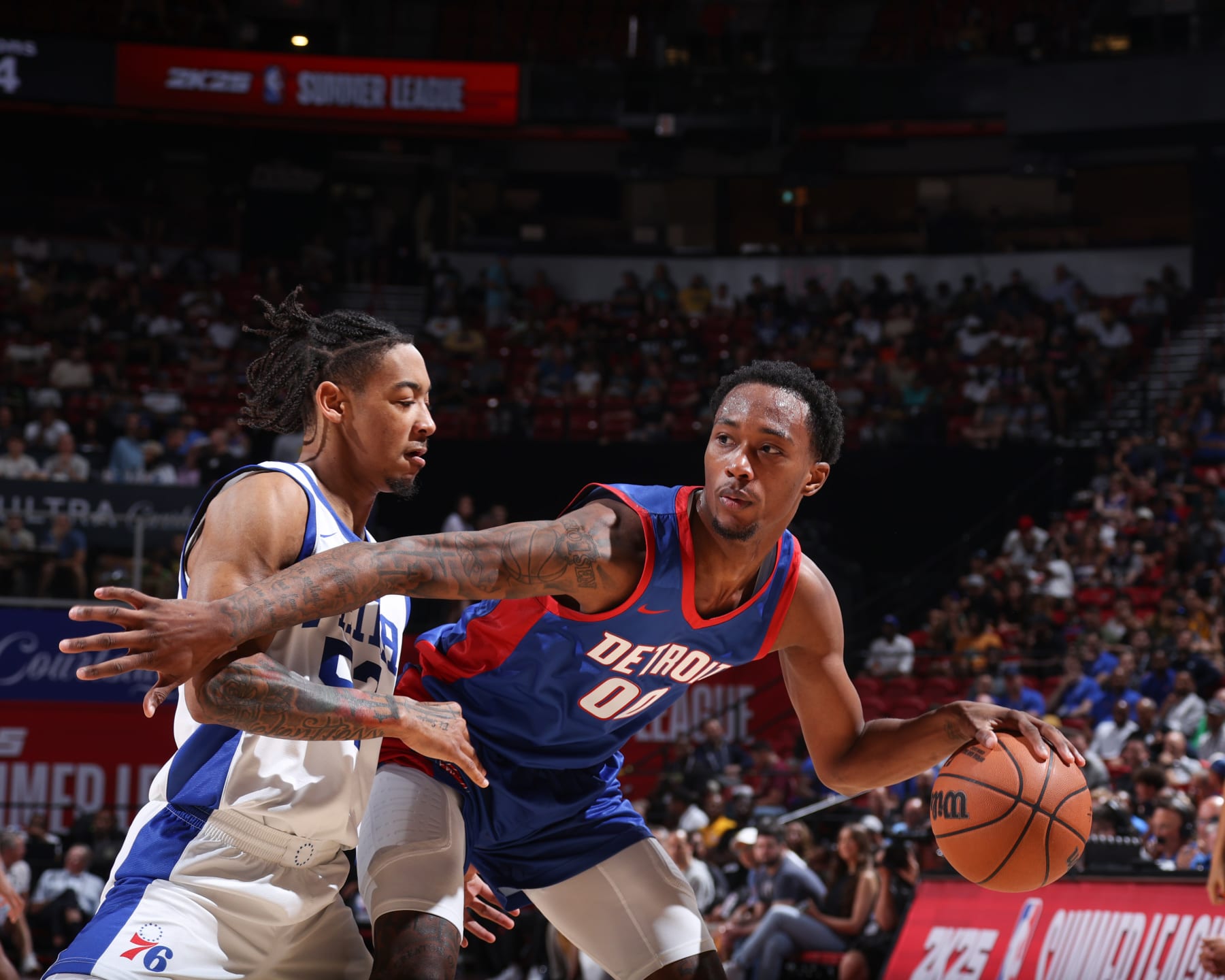 LAS VEGAS, NV - JULY 13:  Ron Holland #00 of the Detroit Pistons  handles the ball during the game against the Philadelphia 76ers on July 13, 2024 at the Thomas & Mack Center in Las Vegas, Nevada. NOTE TO USER: User expressly acknowledges and agrees that, by downloading and or using this photograph, User is consenting to the terms and conditions of the Getty Images License Agreement. Mandatory Copyright Notice: Copyright 2024 NBAE (Photo by Stephen Gosling/NBAE via Getty Images)