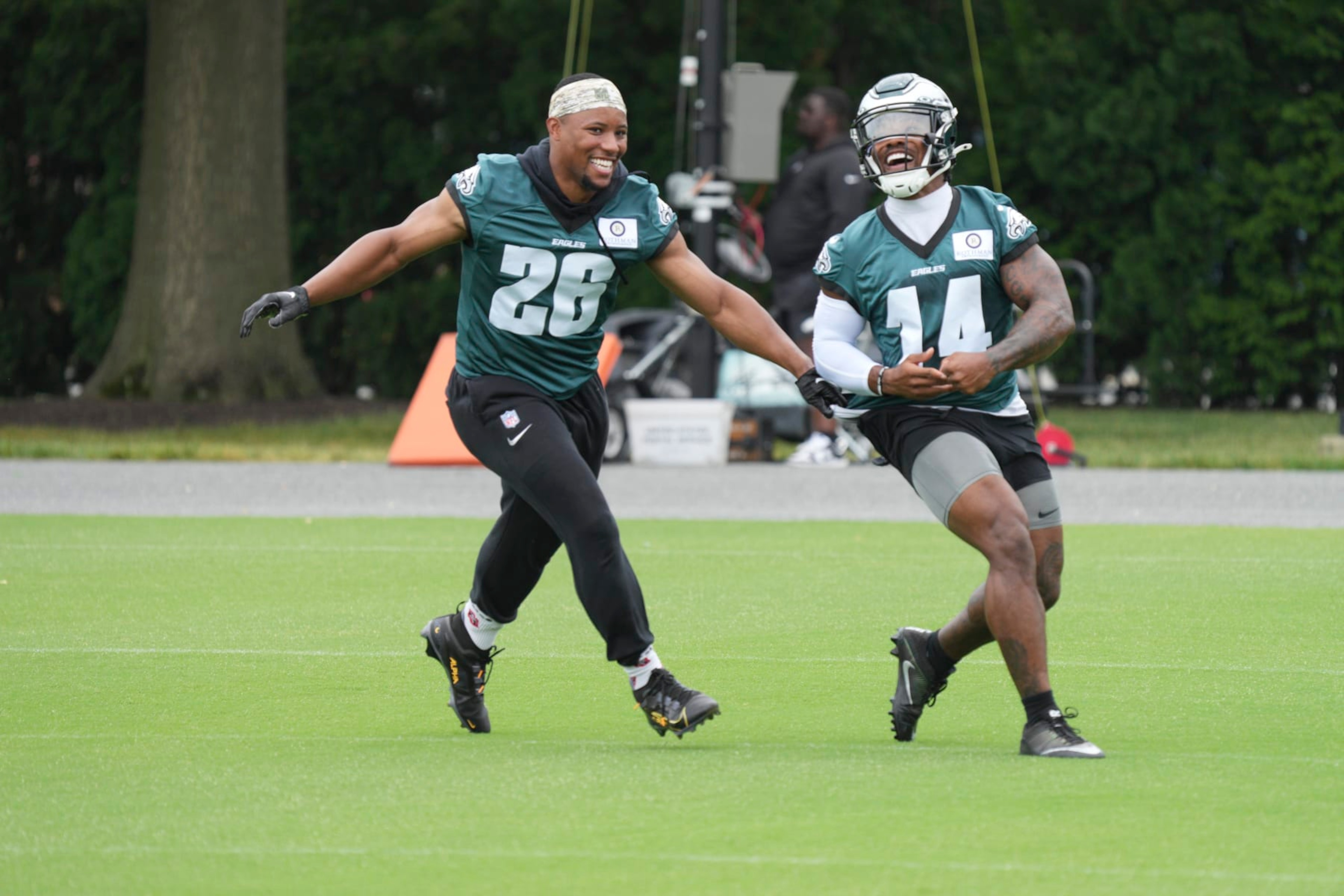 Philadelphia , PA - JUNE 06: Philadelphia Eagles running back Saquon Barkley (26) and Philadelphia Eagles running back Kenneth Gainwell (14) participate in Eagles mini camp on June 6, 2024 at the NovaCare Complex in Philadelphia. PA, (Photo by Andy Lewis/Icon Sportswire via Getty Images)