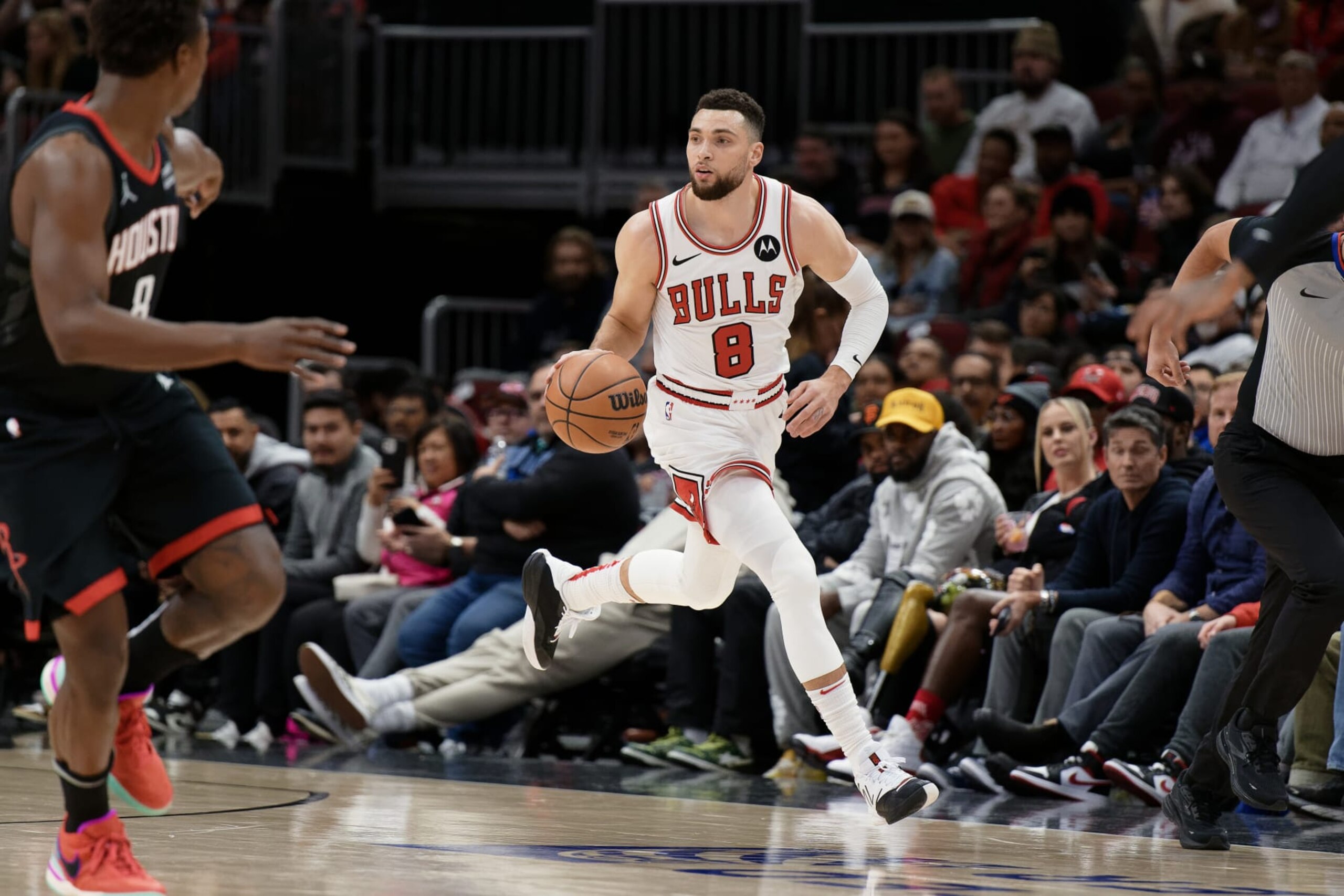 CHICAGO, ILLINOIS - JANUARY 10: Zach Lavine #8 of the Chicago Bulls controls the ball against the Houston Rockets on January 10, 2024 at United Center in Chicago, Illinois. NOTE TO USER: User expressly acknowledges and agrees that, by downloading and or using this photograph, User is consenting to the terms and conditions of the Getty Images License Agreement. (Photo by Jamie Sabau/Getty Images) CHICAGO, ILLINOIS - JANUARY 10: Zach Lavine #8 of the Chicago Bulls controls the ball against the Houston Rockets on January 10, 2024 at United Center in Chicago, Illinois. NOTE TO USER: User expressly acknowledges and agrees that, by downloading and or using this photograph, User is consenting to the terms and conditions of the Getty Images License Agreement. (Photo by Jamie Sabau/Getty Images)