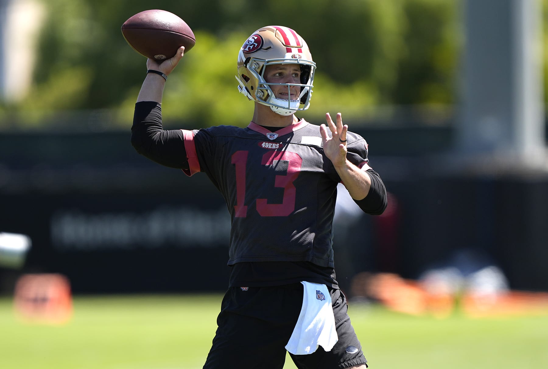 SANTA CLARA, CALIFORNIA - JUNE 05: Brock Purdy #13 of the San Francisco 49ers works out during mini camp on June 05, 2024 in Santa Clara, California. (Photo by Thearon W. Henderson/Getty Images)