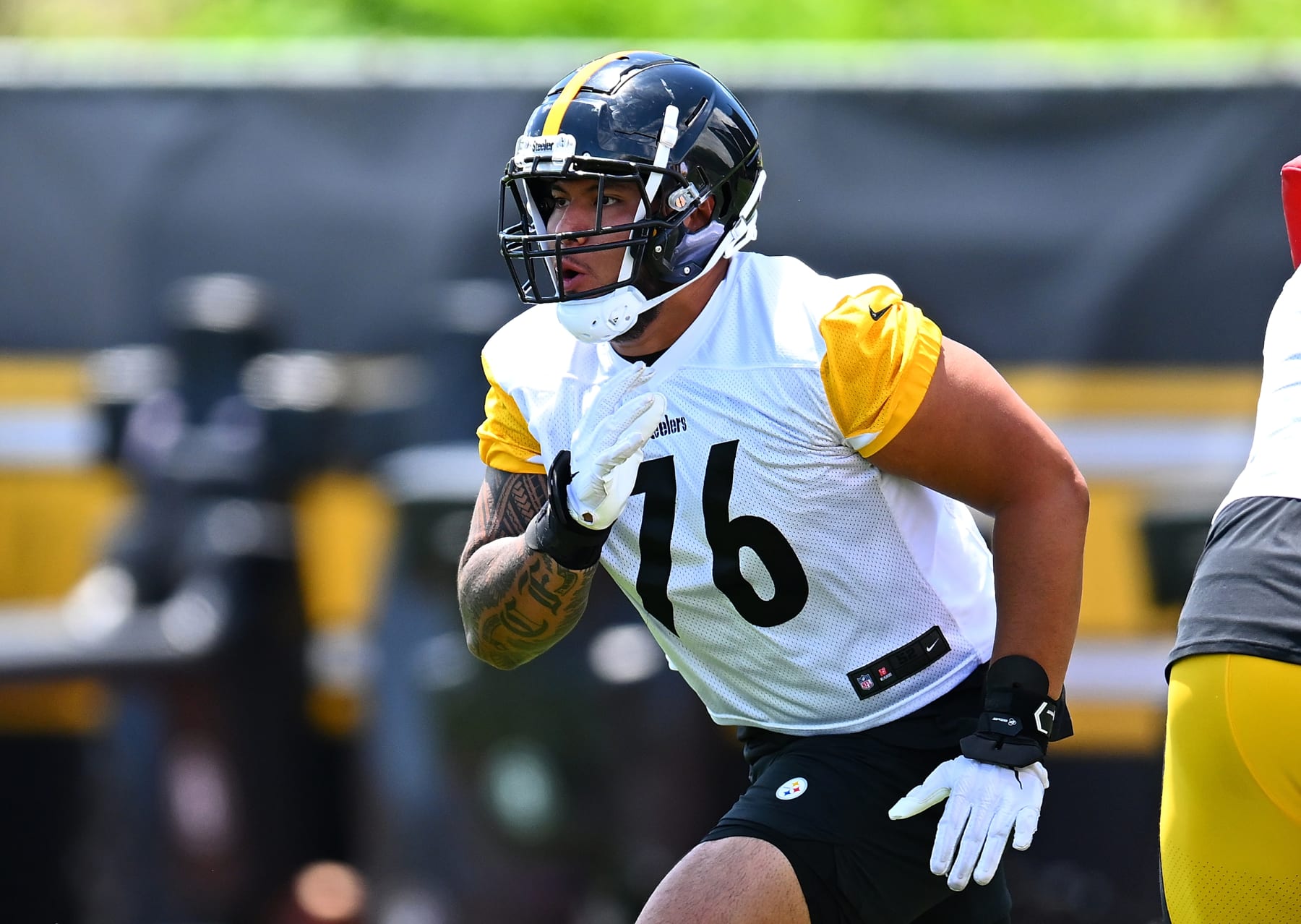 Steelers OT Troy Fautanu