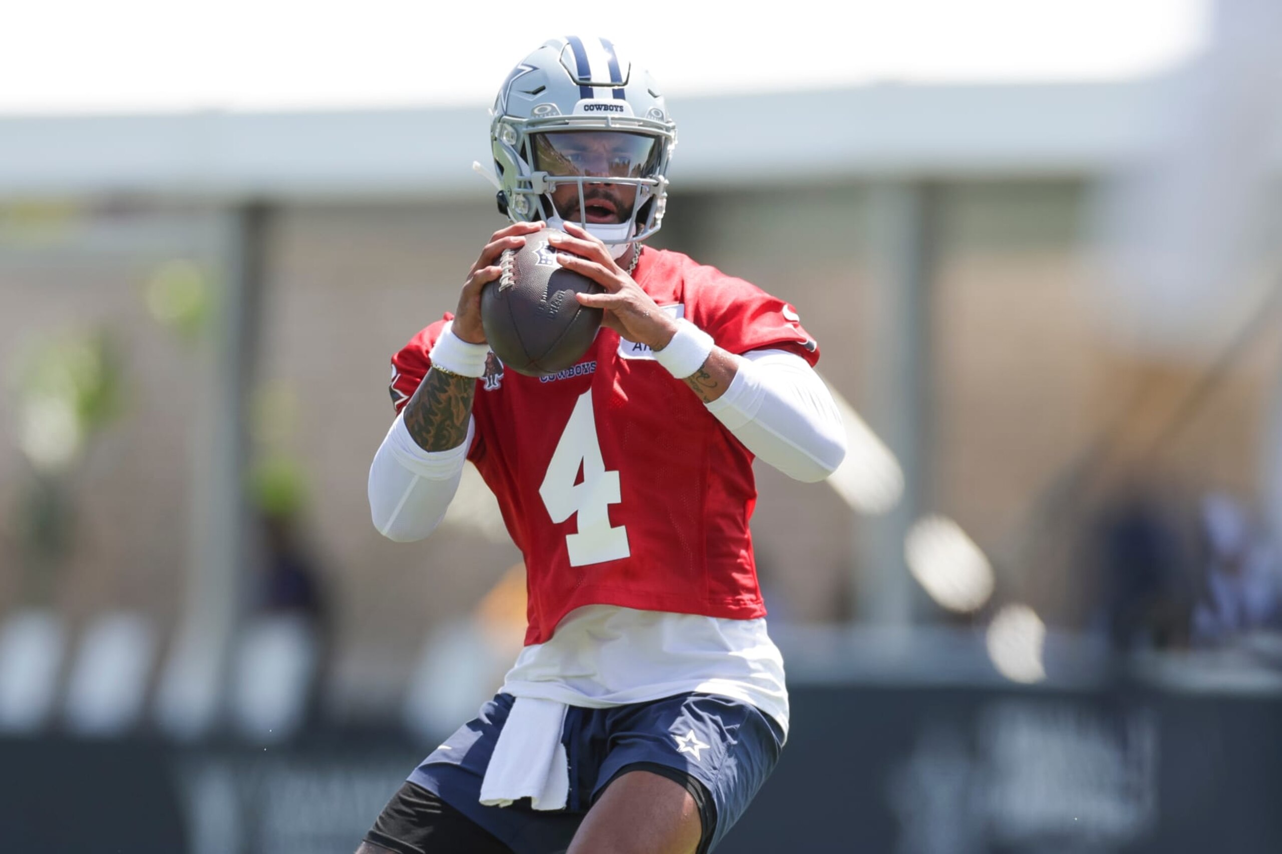OXNARD, CA - JULY 25: Dallas Cowboys quarterback Dak Prescott (4) takes part in a drill during the team's training camp at River Ridge Playing Fields on July 25, 2024 in Oxnard, CA. (Photo by Brandon Sloter/Icon Sportswire via Getty Images)