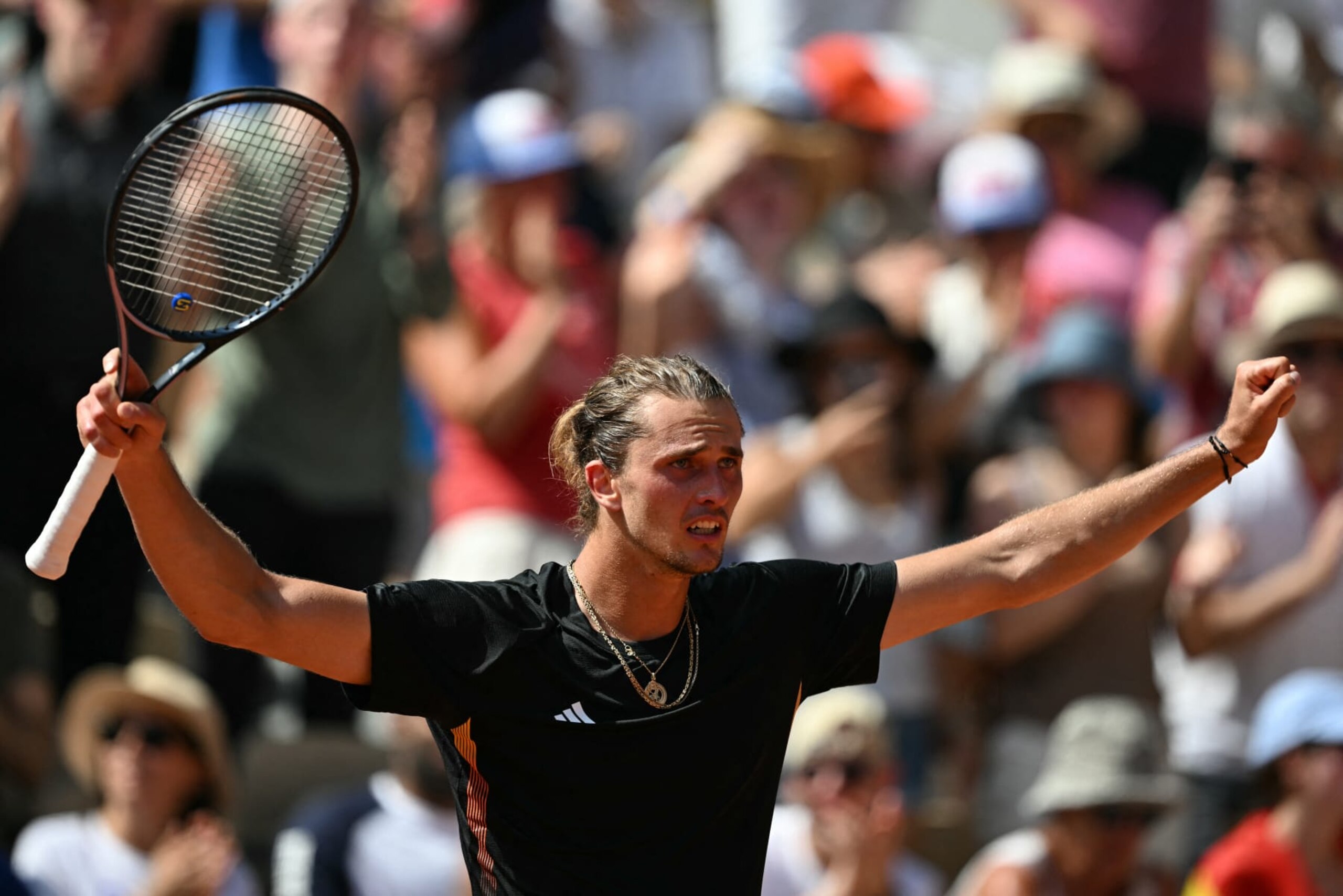 Germany's Alexander Zverev reacts to beating Czech Republic's Tomas Machac in their men's singles second round tennis match on Court Philippe-Chatrier at the Roland-Garros Stadium during the Paris 2024 Olympic Games, in Paris on July 30, 2024. (Photo by PATRICIA DE MELO MOREIRA / AFP) (Photo by PATRICIA DE MELO MOREIRA/AFP via Getty Images)