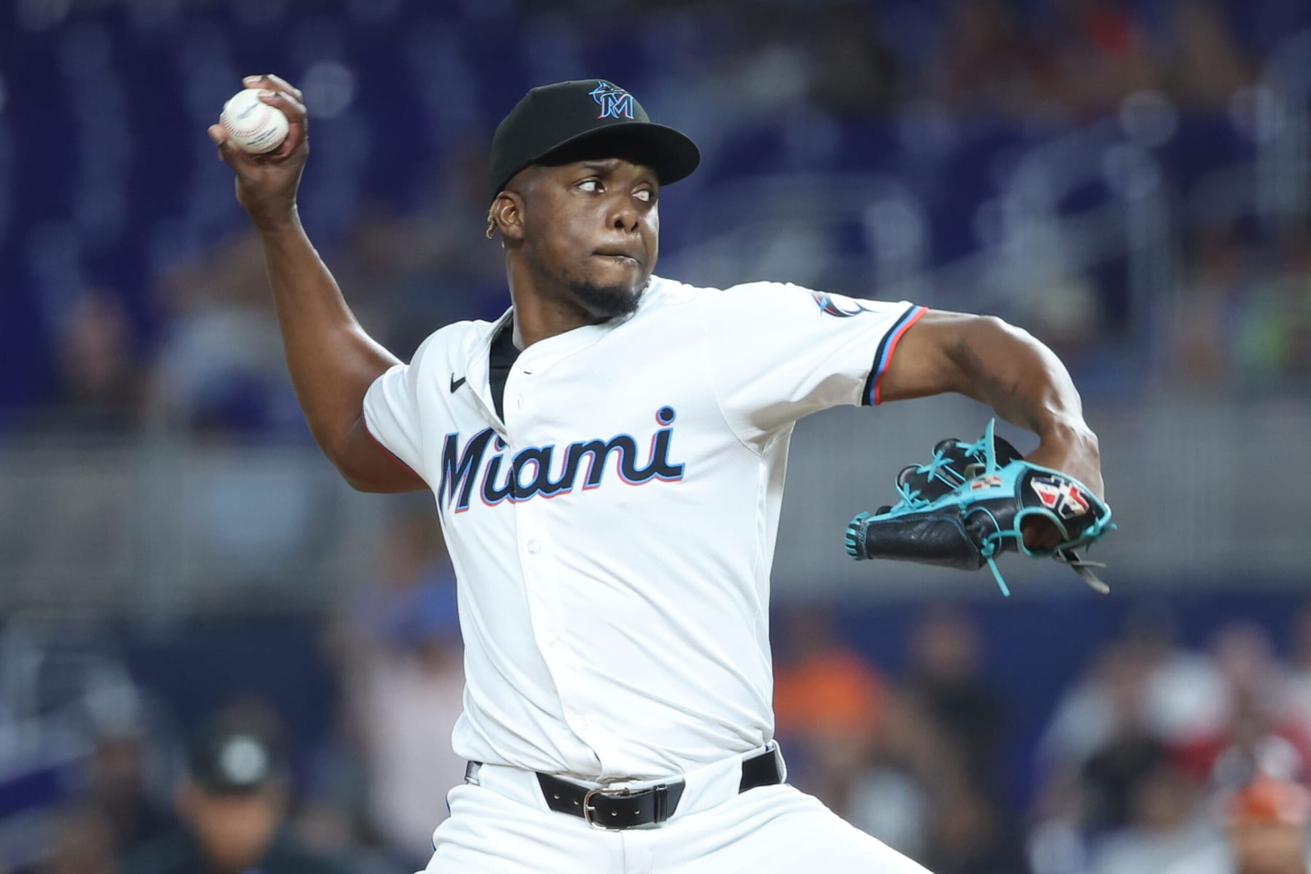 MIAMI, FL - JULY 24: Miami Marlins pitcher Huascar Brazoban (31) pitches in relief for the Marlins during the game between the Baltimore Orioles and the Miami Marlins on Wednesday, July 24, 2024 at LoanDepot Park in Miami, Fla. (Photo by Peter Joneleit/Icon Sportswire via Getty Images)