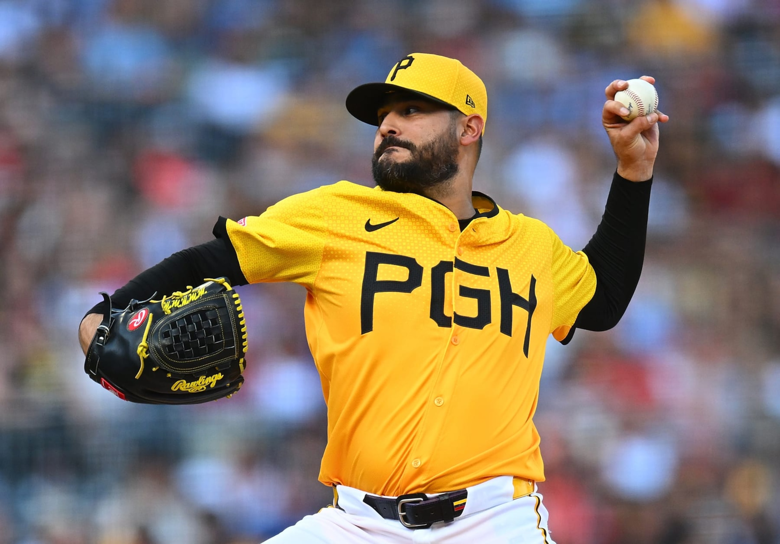 PITTSBURGH, PENNSYLVANIA - JULY 19:  Martín Pérez #54 of the Pittsburgh Pirates in action during the game against the Philadelphia Phillies at PNC Park on July 19, 2024 in Pittsburgh, Pennsylvania. (Photo by Joe Sargent/Getty Images)