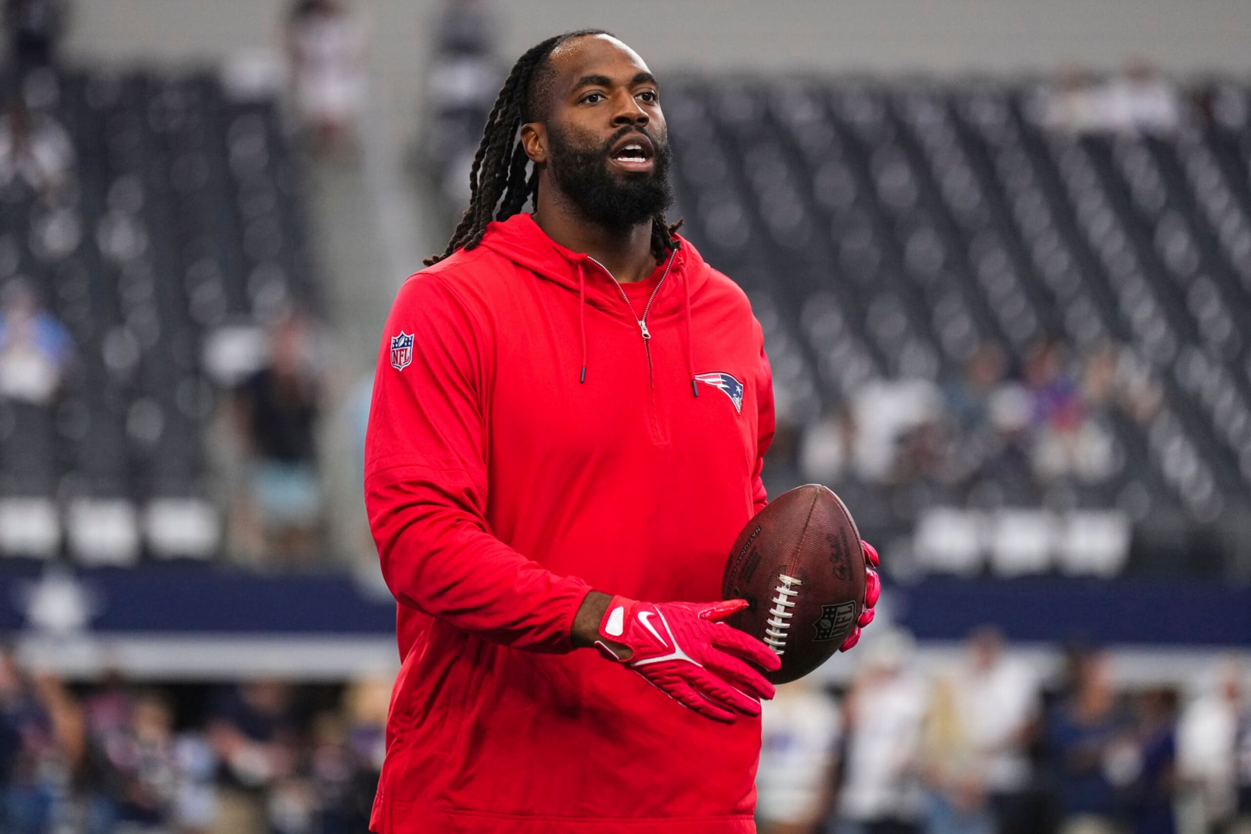 ARLINGTON, TX - OCTOBER 01: Matthew Judon #9 of the New England Patriots warms up at AT&T Stadium on October 1, 2023 in Arlington, Texas. (Photo by Cooper Neill/Getty Images) ARLINGTON, TX - OCTOBER 01: Matthew Judon #9 of the New England Patriots warms up at AT&T Stadium on October 1, 2023 in Arlington, Texas. (Photo by Cooper Neill/Getty Images)