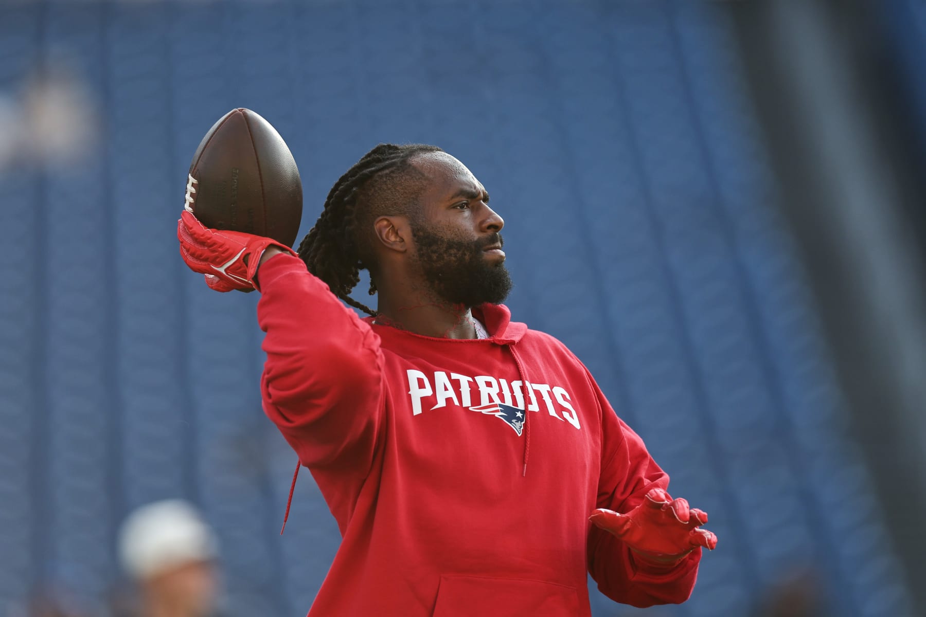 NASHVILLE, TENNESSEE - AUGUST 25: Matthew Judon #9 of the New England Patriots warms up on the field during the preseason game against the Tennessee Titans at Nissan Stadium on August 25, 2023 in Nashville, Tennessee. (Photo by Silas Walker/Getty Images)
