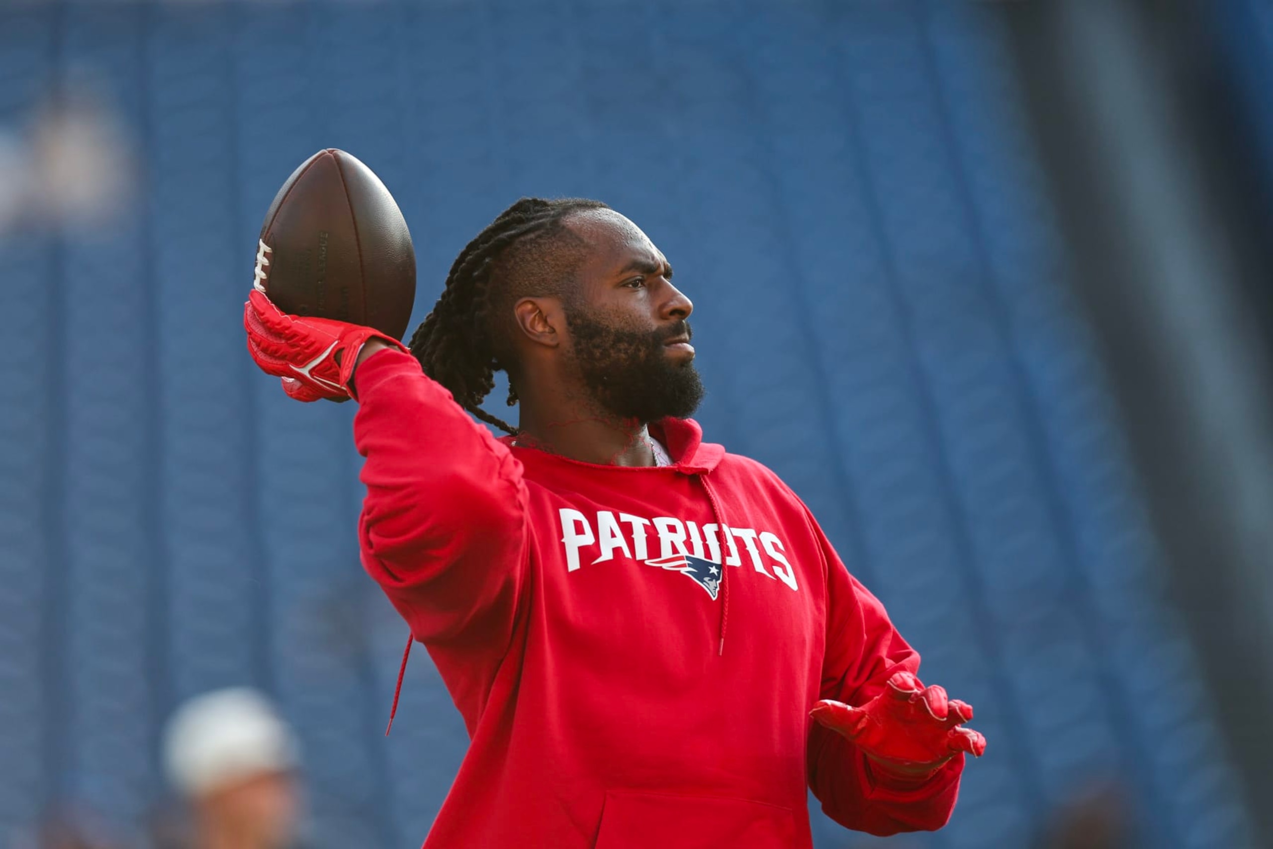 NASHVILLE, TENNESSEE - AUGUST 25: Matthew Judon #9 of the New England Patriots warms up on the field during the preseason game against the Tennessee Titans at Nissan Stadium on August 25, 2023 in Nashville, Tennessee. (Photo by Silas Walker/Getty Images)