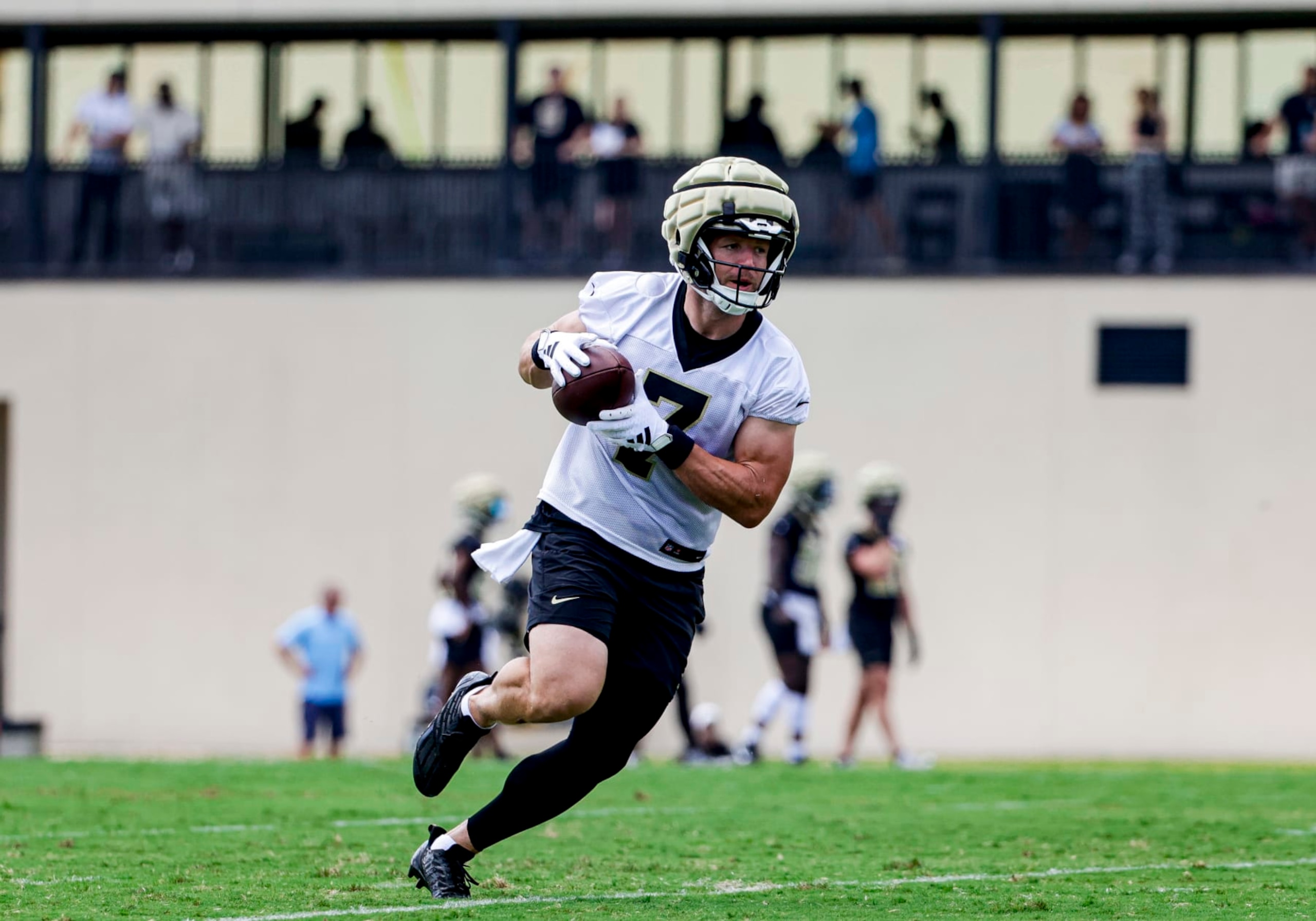 METAIRIE, LOUISIANA - JUNE 12: Taysom Hill #7 of the New Orleans Saints participates during mandatory minicamp at the New Orleans Saints Practice Facility on June 12, 2024 in Metaire, Louisiana. (Photo by Derick E. Hingle/Getty Images)
