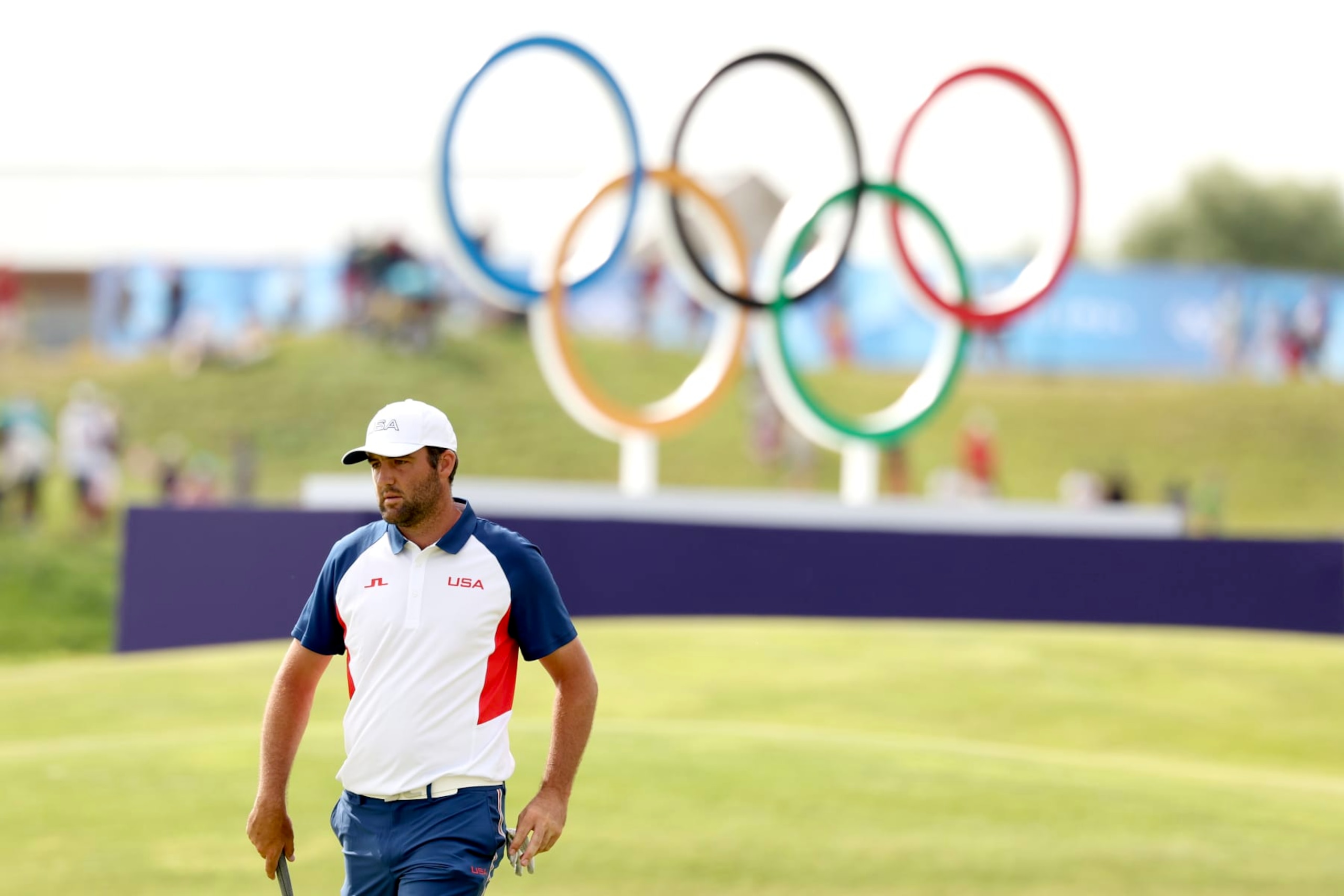 PARIS, FRANCE - AUGUST 04: Scottie Scheffler of Team United States walks on the 18th green during Day Four of the Men's Individual Stroke Play on day nine of the Olympic Games Paris 2024 at Le Golf National on August 04, 2024 in Paris, France. (Photo by Kevin C. Cox/Getty Images)