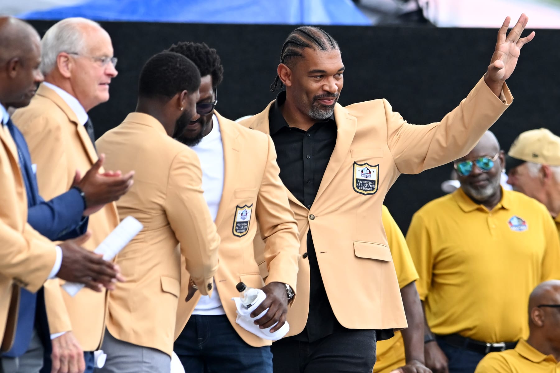 CANTON, OHIO - AUGUST 03: Julius Peppers is introduced during the 2024 Pro Football Hall of Fame Enshrinement Ceremony at Tom Benson Hall Of Fame Stadium on August 03, 2024 in Canton, Ohio. (Photo by Nick Cammett/Getty Images) CANTON, OHIO - AUGUST 03: Julius Peppers is introduced during the 2024 Pro Football Hall of Fame Enshrinement Ceremony at Tom Benson Hall Of Fame Stadium on August 03, 2024 in Canton, Ohio. (Photo by Nick Cammett/Getty Images)