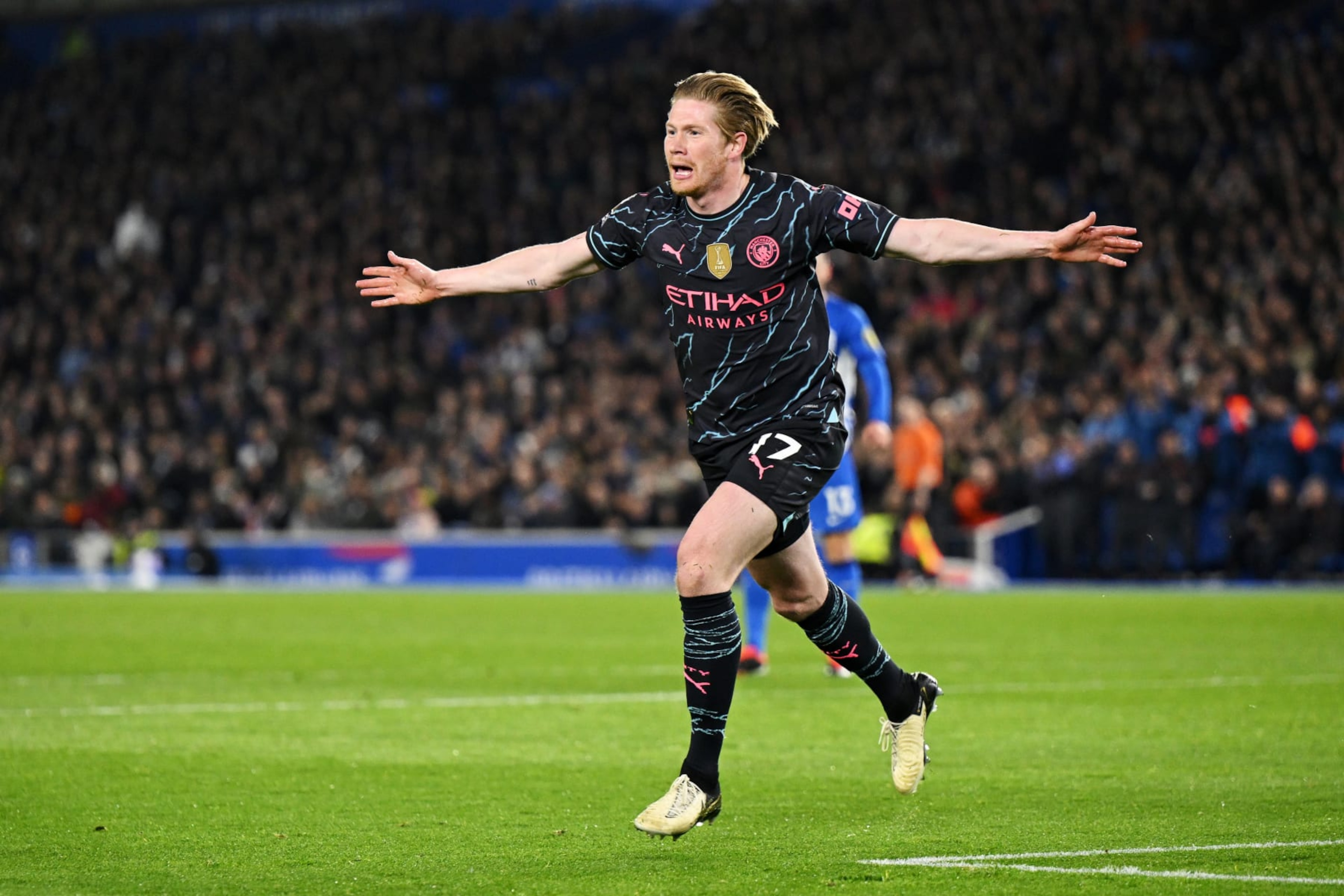 BRIGHTON, ENGLAND - APRIL 25: Kevin De Bruyne of Manchester City celebrates scoring his team's first goal during the Premier League match between Brighton & Hove Albion and Manchester City at American Express Community Stadium on April 25, 2024 in Brighton, England. (Photo by Mike Hewitt/Getty Images)