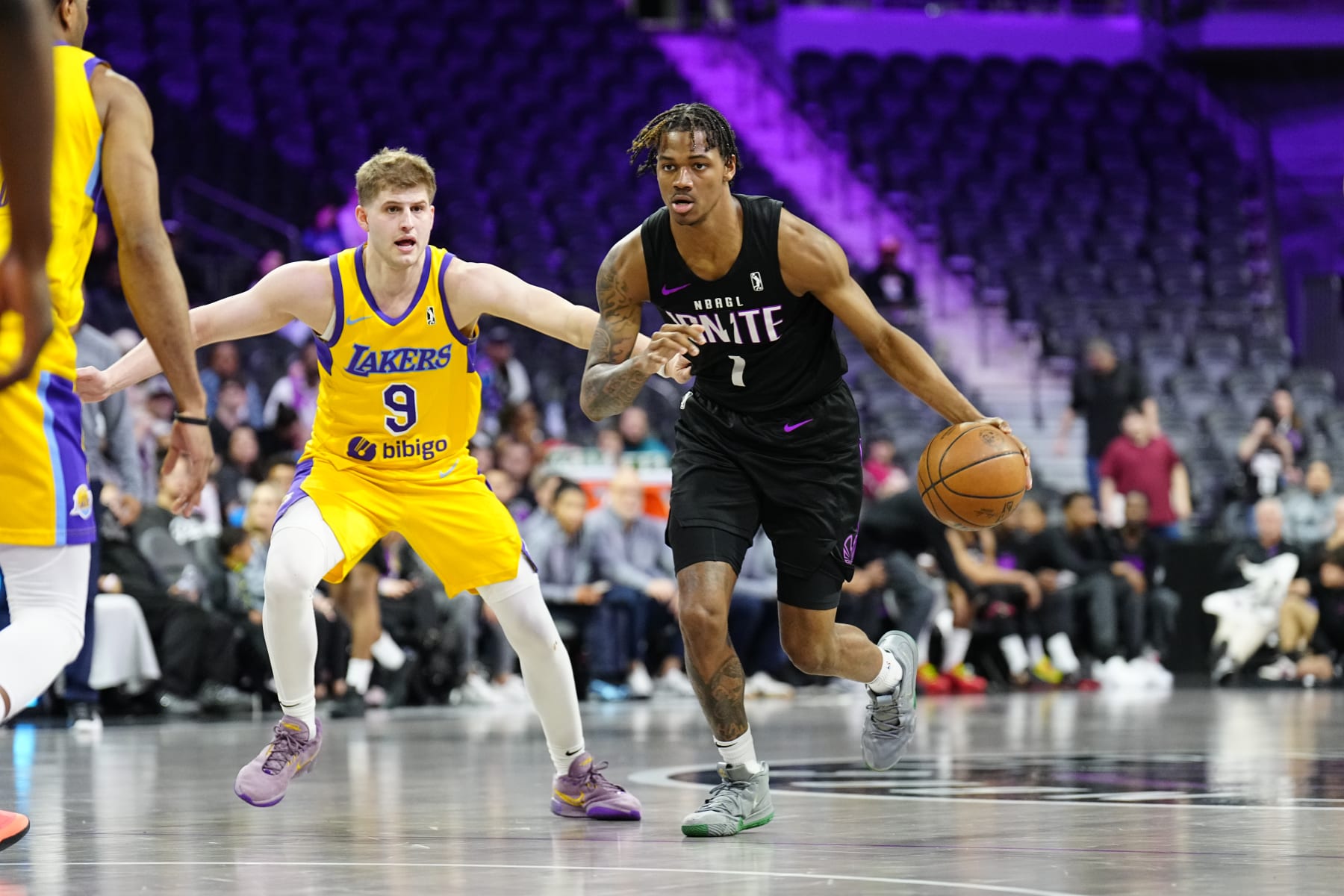 LAS VEGAS, NV - MARCH 25: Dink Pate #1 of the G League Ignite handles the ball during the game against the South Bay Lakers on March 25, 2024 at The Dollar Loan Center in Henderson, Nevada. NOTE TO USER: User expressly acknowledges and agrees that, by downloading and or using this photograph, User is consenting to the terms and conditions of the Getty Images License Agreement. Mandatory Copyright Notice: Copyright 2024 NBAE (Photo by Louis Grasse/NBAE via Getty Images)
