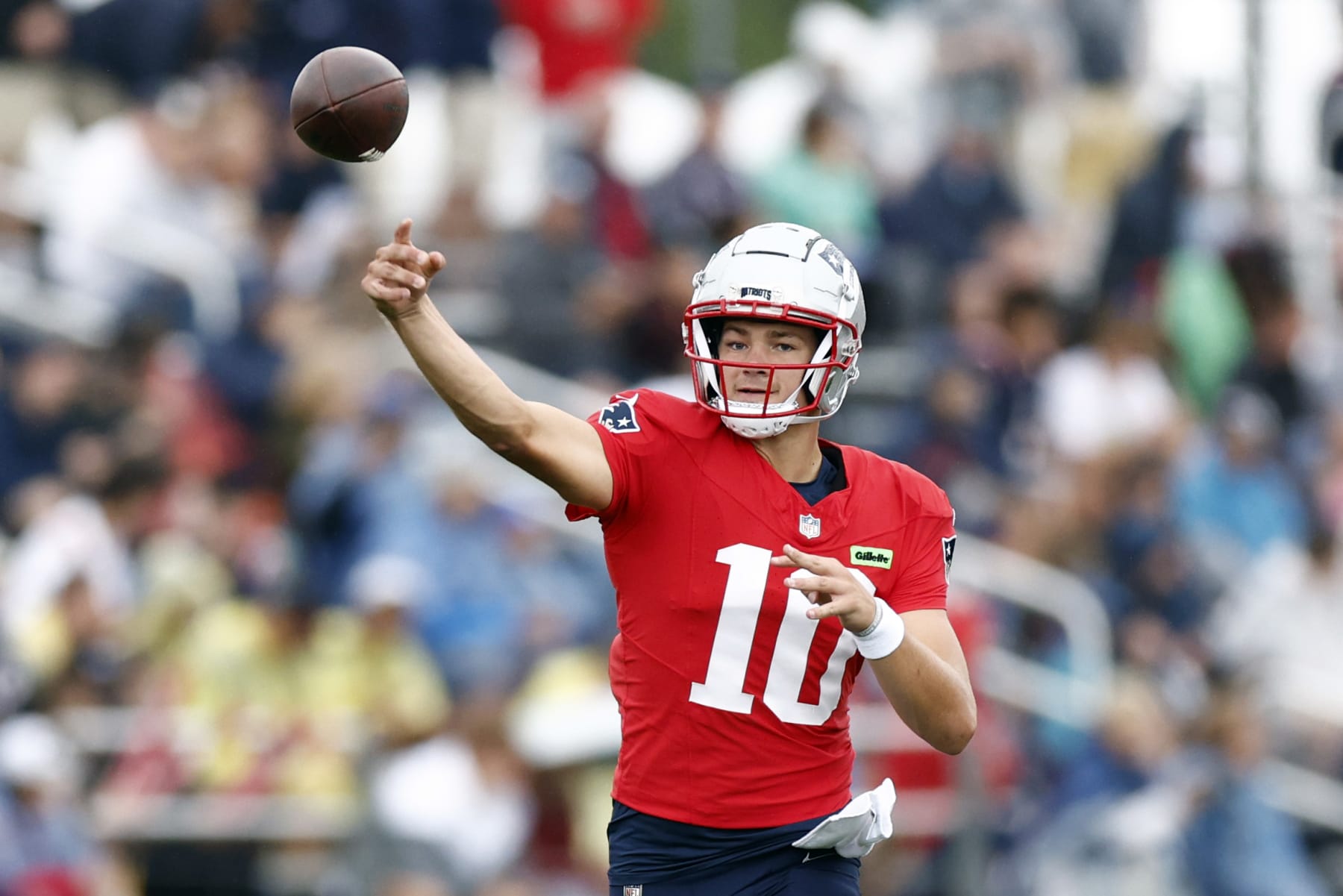 Foxborough, MA - August 6: New England Patriots QB Drake Maye throws a pass. (Photo by Danielle Parhizkaran/The Boston Globe via Getty Images)