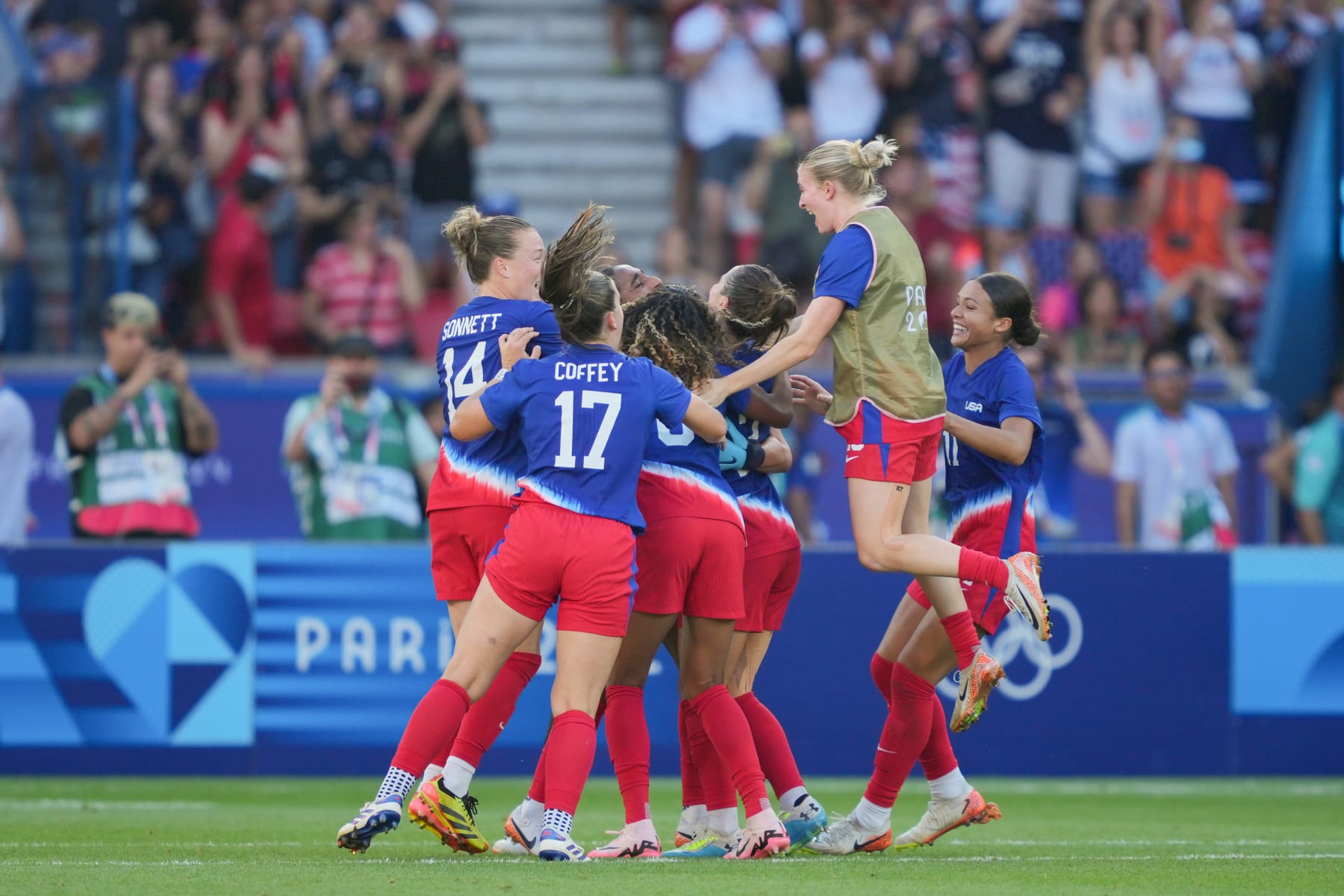 PARIS, FRANCE - AUGUST 10: The United States women's soccer team celebrate defeating Brazil after the Women's Gold Medal match during the Olympic Games Paris 2024 at Parc des Princes on August 10, 2024 in Paris, France. (Photo by John Todd/ISI/Getty Images) PARIS, FRANCE - AUGUST 10: The United States women's soccer team celebrate defeating Brazil after the Women's Gold Medal match during the Olympic Games Paris 2024 at Parc des Princes on August 10, 2024 in Paris, France. (Photo by John Todd/ISI/Getty Images)