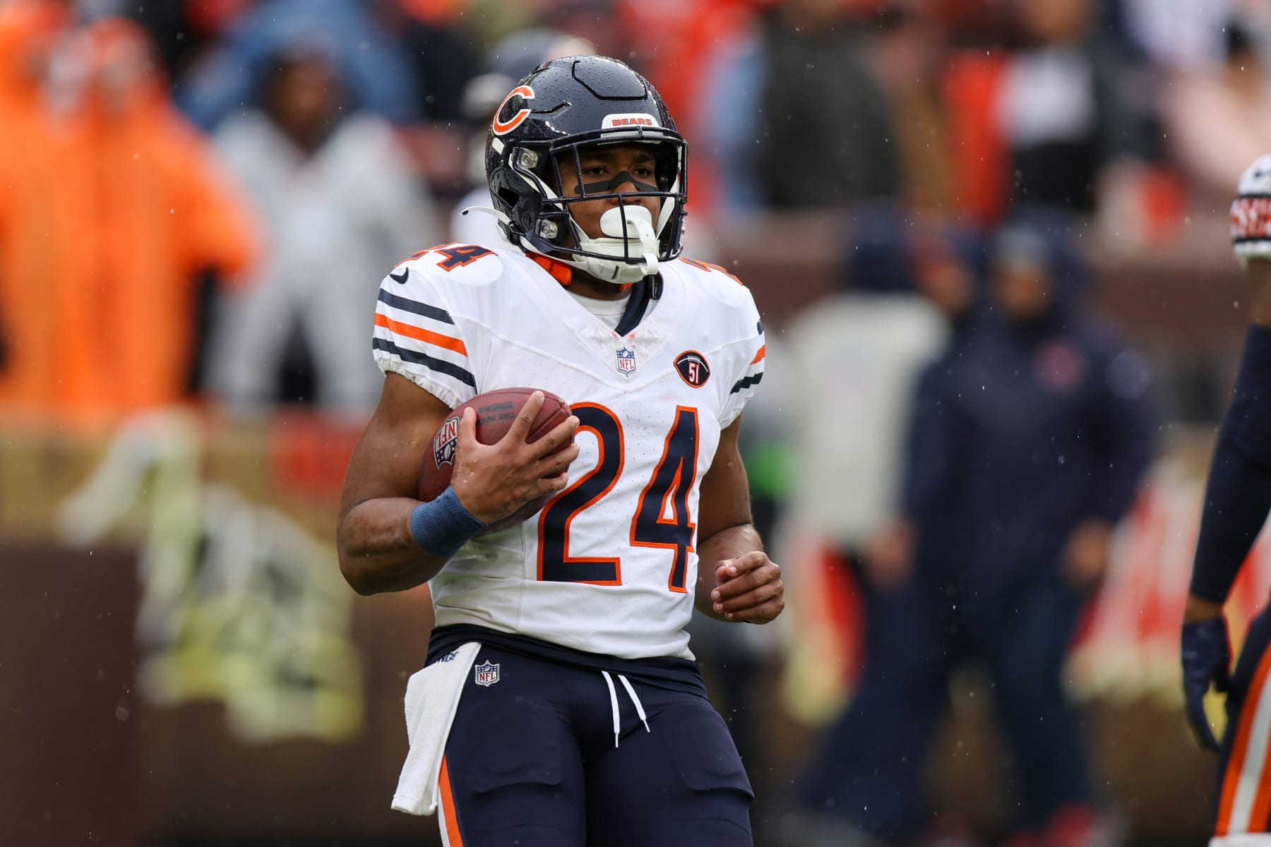 CLEVELAND, OH - DECEMBER 17: Chicago Bears running back Khalil Herbert (24) on the field prior to the National Football League game between the Chicago Bears and Cleveland Browns on December 17, 2023, at Cleveland Browns Stadium in Cleveland, OH. (Photo by Frank Jansky/Icon Sportswire via Getty Images)