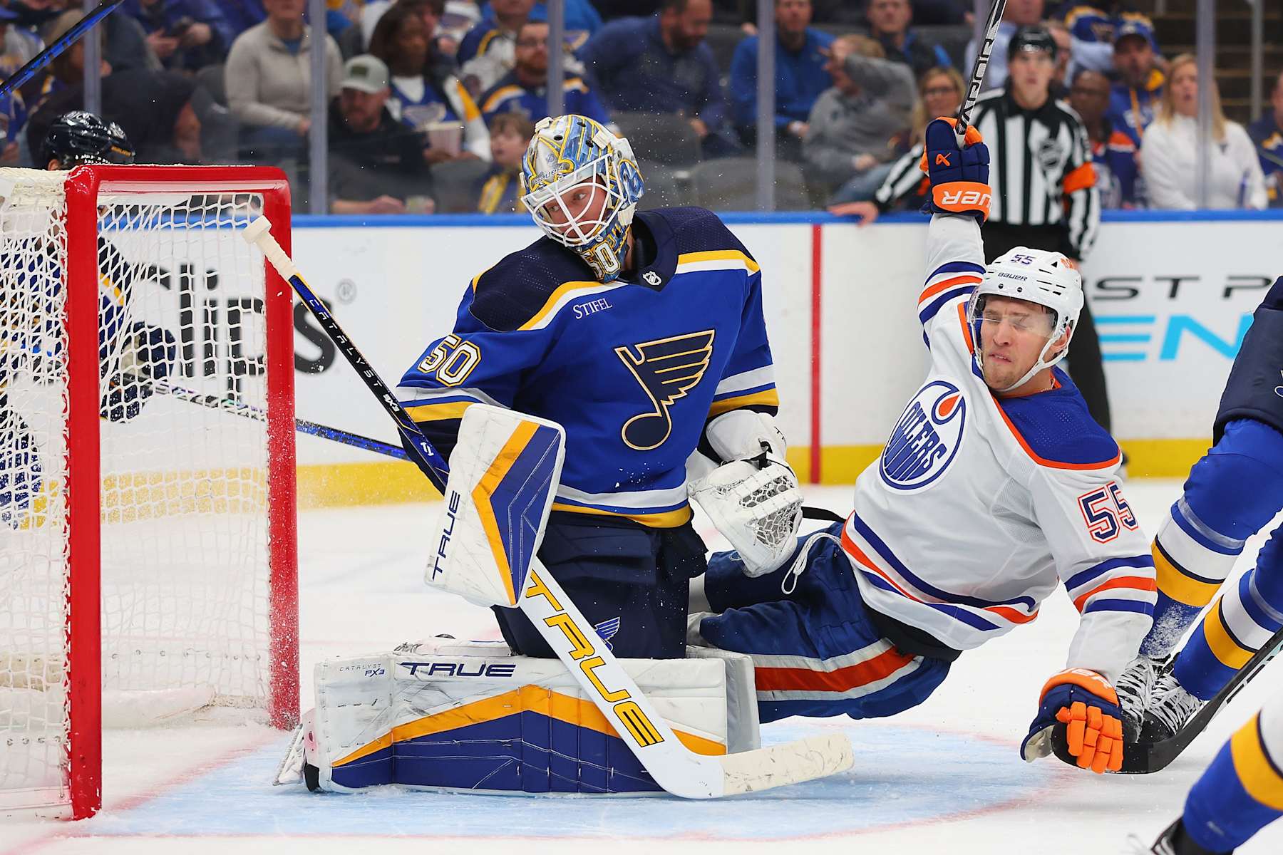 Jordan Binnington fends off potential future teammate Dylan Holloway