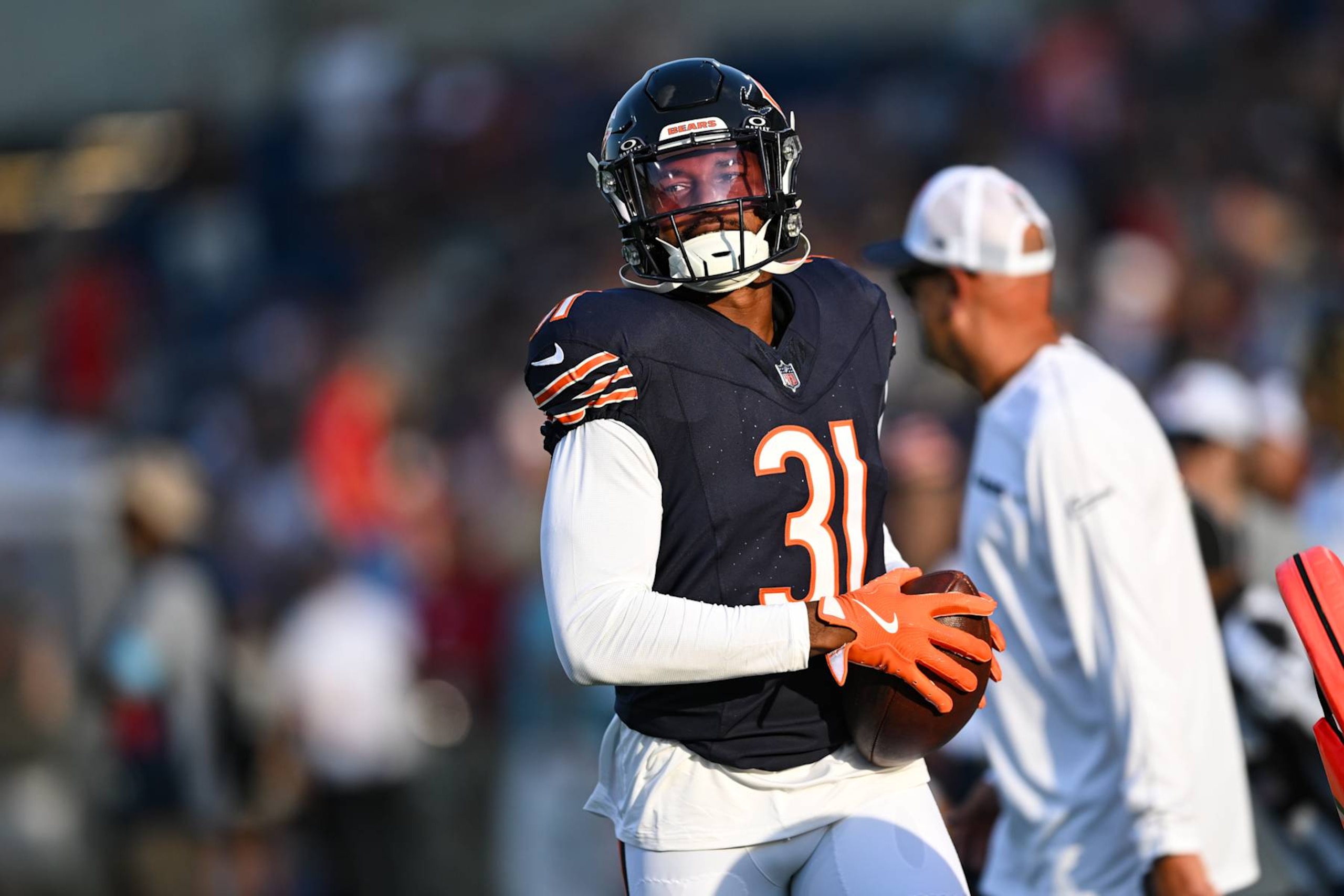 CANTON, OH - AUGUST 01: Chicago Bears DB Kevin Byard III (31) during warmups for a National Football League preseason game between the Chicago Bears and Houston Texans on August 1, 2024 at Tom Benson Hall of Fame Stadium in Canton, OH. (Photo by James Black/Icon Sportswire via Getty Images)
