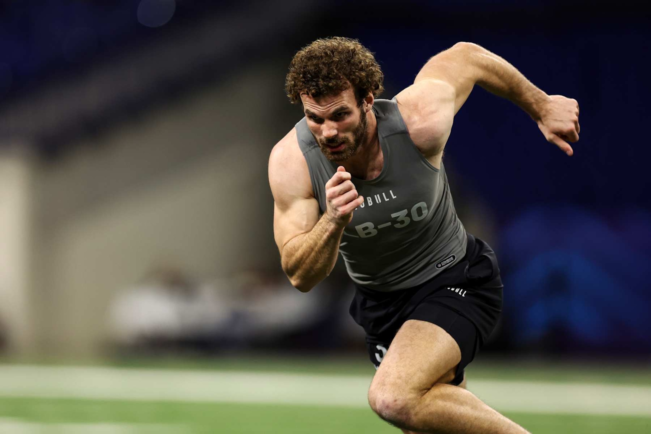 INDIANAPOLIS, INDIANA - FEBRUARY 29: Payton Wilson #LB30 of North Carolina State participates in a drill during the NFL Combine at Lucas Oil Stadium on February 29, 2024 in Indianapolis, Indiana. (Photo by Kevin Sabitus/Getty Images)
