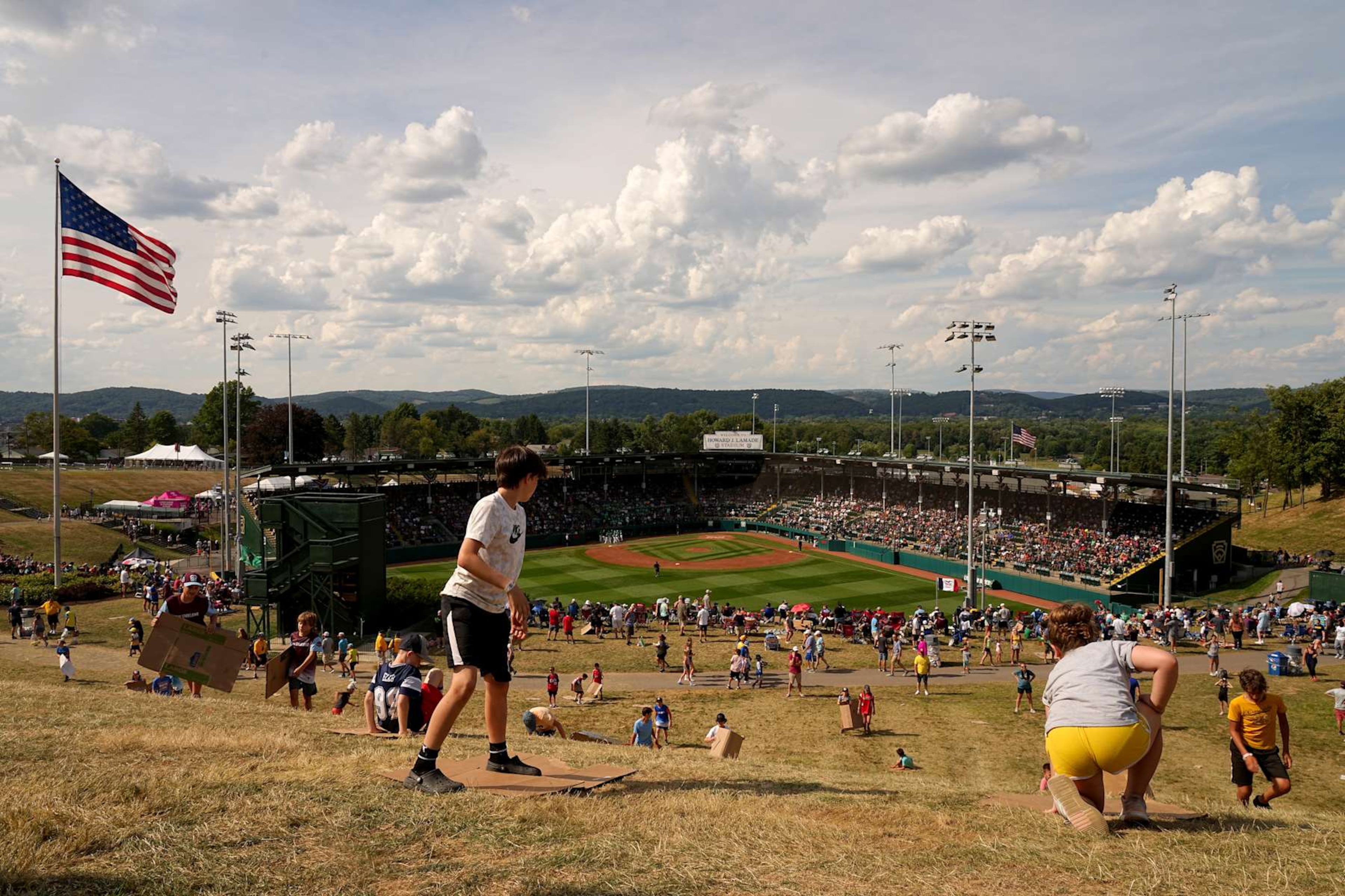 Youth Baseball: Little League World Series: A general view of the stadium during the Midwest Region (Davenport Southeast Little League Davenport, Iowa) vs Mountain Region (Snow Canyon Little League Santa Clara, Utah) game at Lamade Stadium. Williamsport, PA 8/21/2022 CREDIT: Erick W. Rasco (Photo by Erick W. Rasco/Sports Illustrated via Getty Images) (Set Number: X164126 TK2)