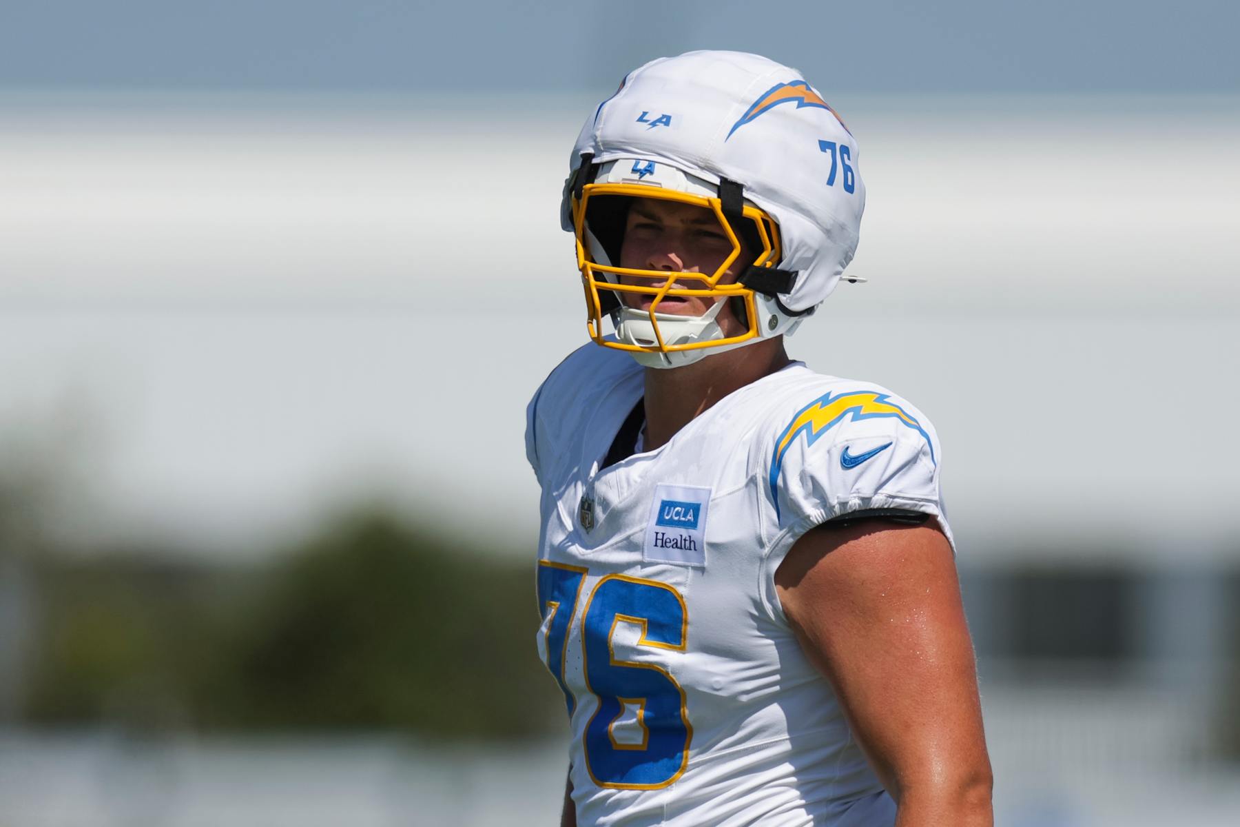 EL SEGUNDO, CA - JULY 29: Los Angeles Chargers offensive tackle Joe Alt (76) participates in a drill during the team's training camp at The Bolt on July 29, 2024 in El Segundo, CA. (Photo by Brandon Sloter/Icon Sportswire via Getty Images)