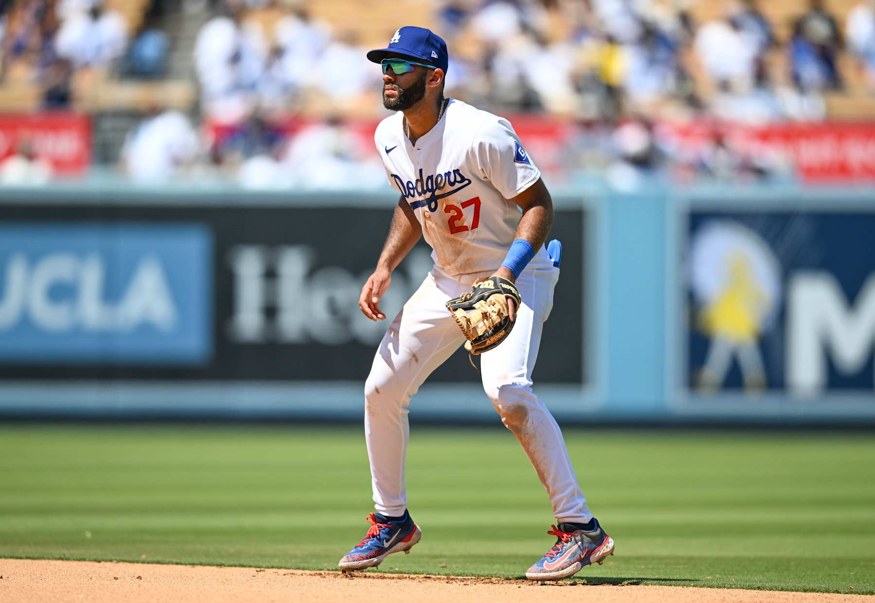 LOS ANGELES, CALIFORNIA - AUGUST 11: Amed Rosario #27 of the Los Angeles Dodgers seen playing the Pittsburgh Pirates at Dodger Stadium on August 11, 2024 in Los Angeles, California. (Photo by John McCoy/Getty Images)