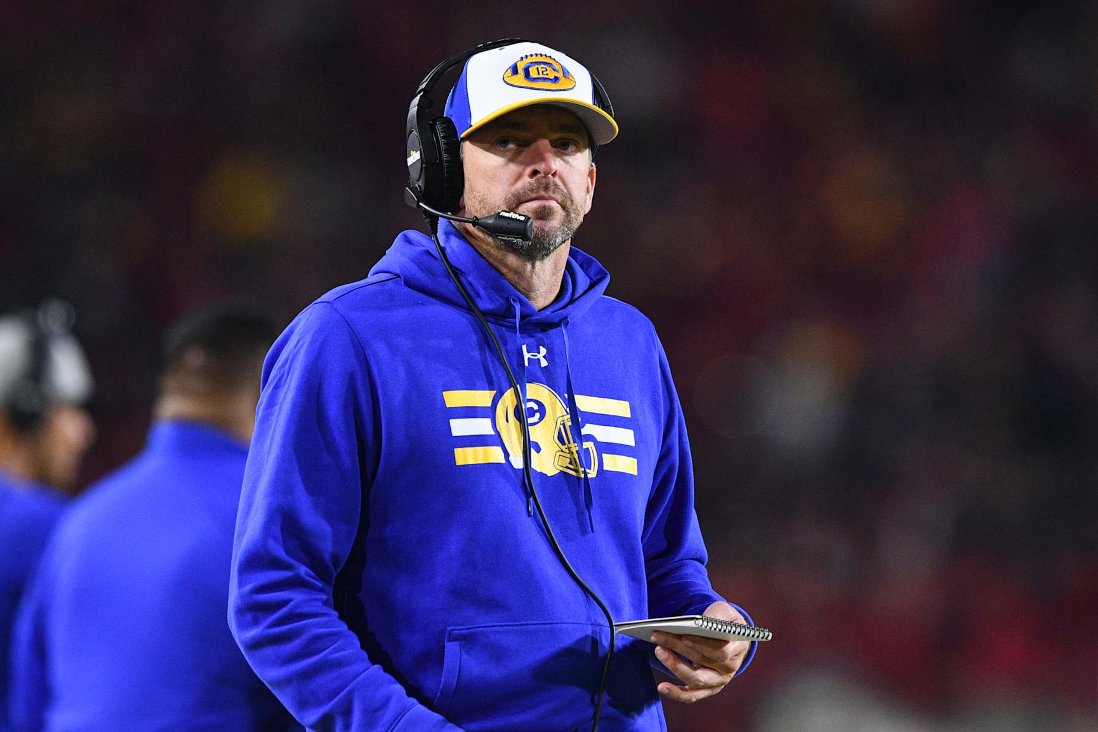 LOS ANGELES, CA - NOVEMBER 05: Cal head coach Justin Wilcox looks on during a game between the California Golden Bears and the USC Trojans on November 5, 2022, at Los Angeles Memorial Coliseum in Los Angeles, CA. (Photo by Brian Rothmuller/Icon Sportswire via Getty Images)