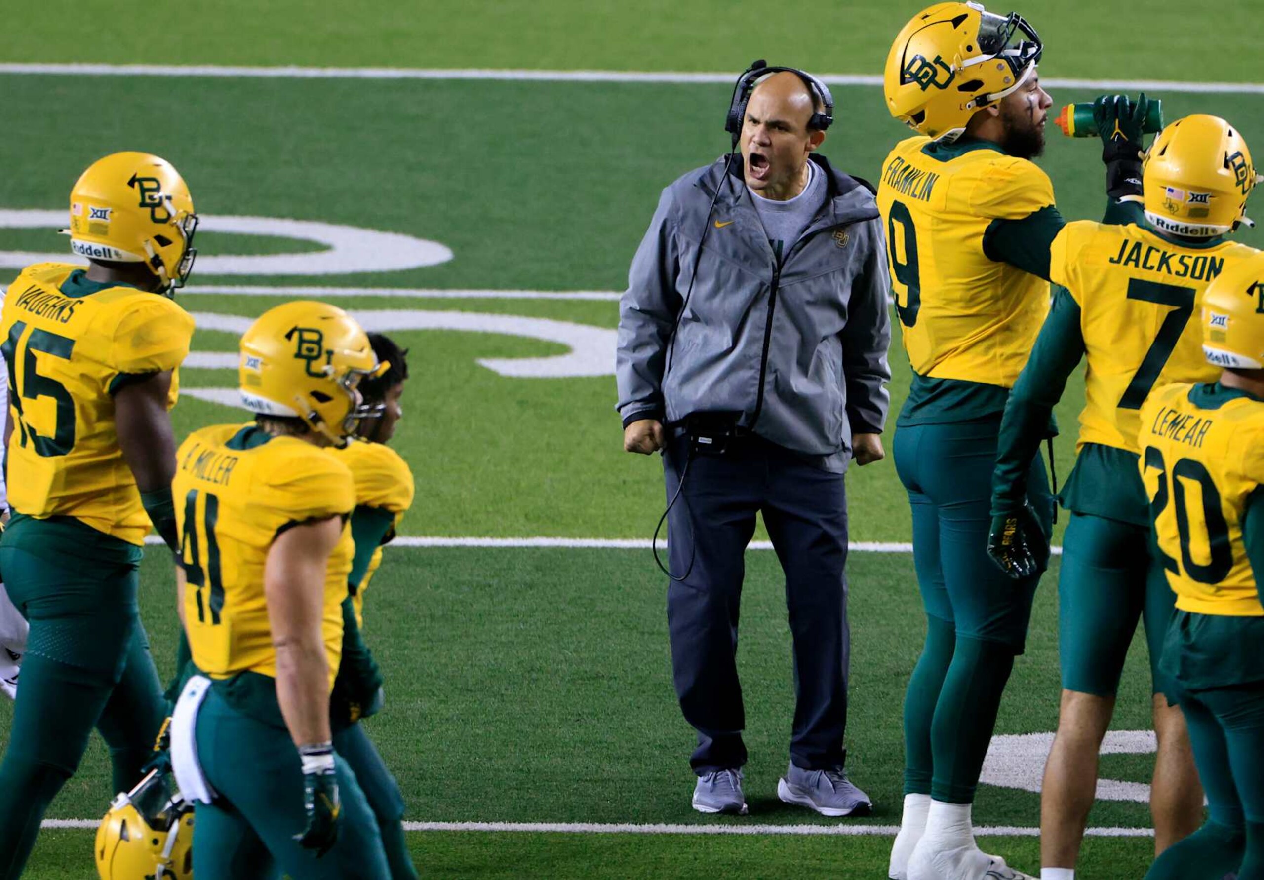 WACO, TX - NOVEMBER 25: Head coach Dave Aranda of the Baylor Bears calls a play during the game against the West Virginia Mountaineers in the first half at McLane Stadium on November 25, 2023 in Waco, Texas. (Photo by Ron Jenkins/Getty Images) WACO, TX - NOVEMBER 25: Head coach Dave Aranda of the Baylor Bears calls a play during the game against the West Virginia Mountaineers in the first half at McLane Stadium on November 25, 2023 in Waco, Texas. (Photo by Ron Jenkins/Getty Images)