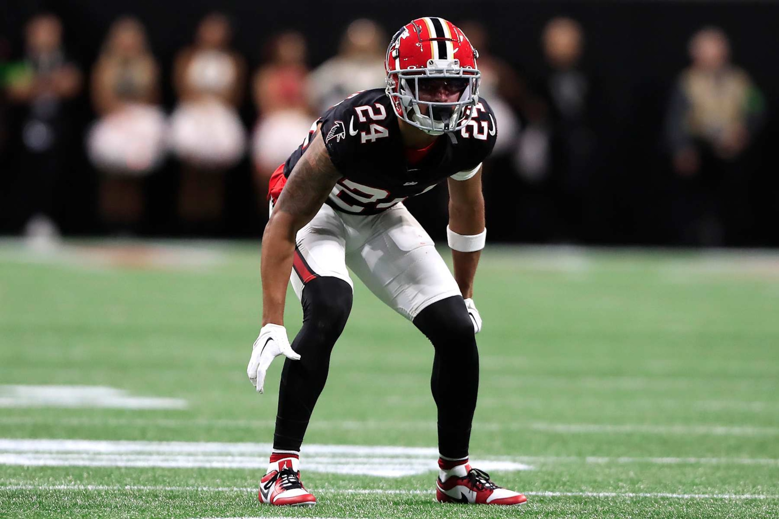 ATLANTA, GA - OCTOBER 15: Atlanta Falcons cornerback A.J. Terrell (24) during the week 6 NFL game between the Atlanta Falcons and the Washington Commanders on October 15, 2023 at Mercedes-Benz Stadium in Atlanta, Georgia. (Photo by David J. Griffin/Icon Sportswire via Getty Images) ATLANTA, GA - OCTOBER 15: Atlanta Falcons cornerback A.J. Terrell (24) during the week 6 NFL game between the Atlanta Falcons and the Washington Commanders on October 15, 2023 at Mercedes-Benz Stadium in Atlanta, Georgia. (Photo by David J. Griffin/Icon Sportswire via Getty Images)
