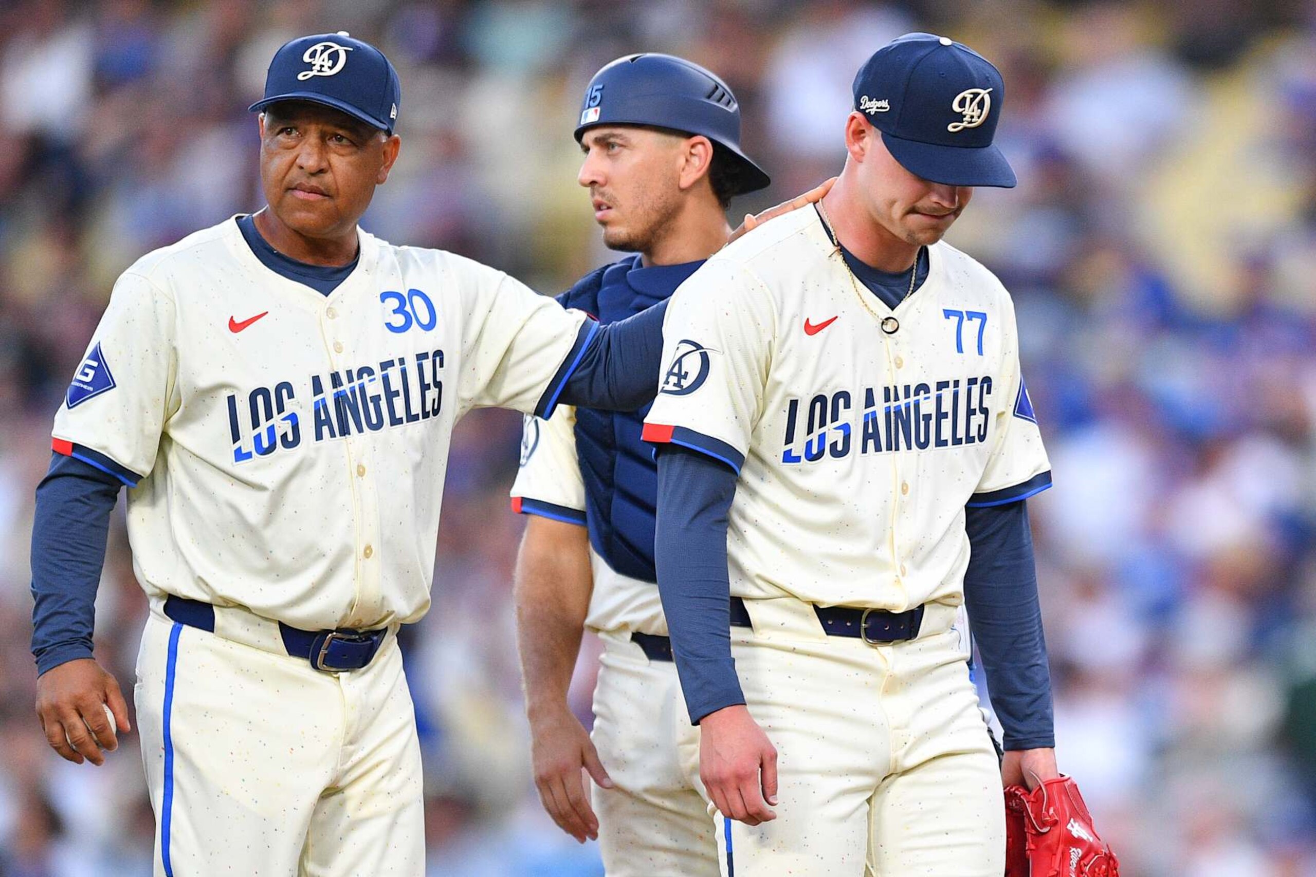 Dave Roberts (L) and River Ryan (R) Dave Roberts (L) and River Ryan (R)