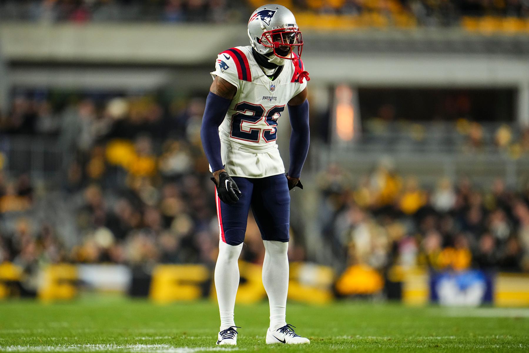 PITTSBURGH, PA - DECEMBER 07: J.C. Jackson #29 of the New England Patriots lines up during an NFL football game against the Pittsburgh Steelers at Acrisure Stadium on December 7, 2023 in Pittsburgh, Pennsylvania. (Photo by Cooper Neill/Getty Images)